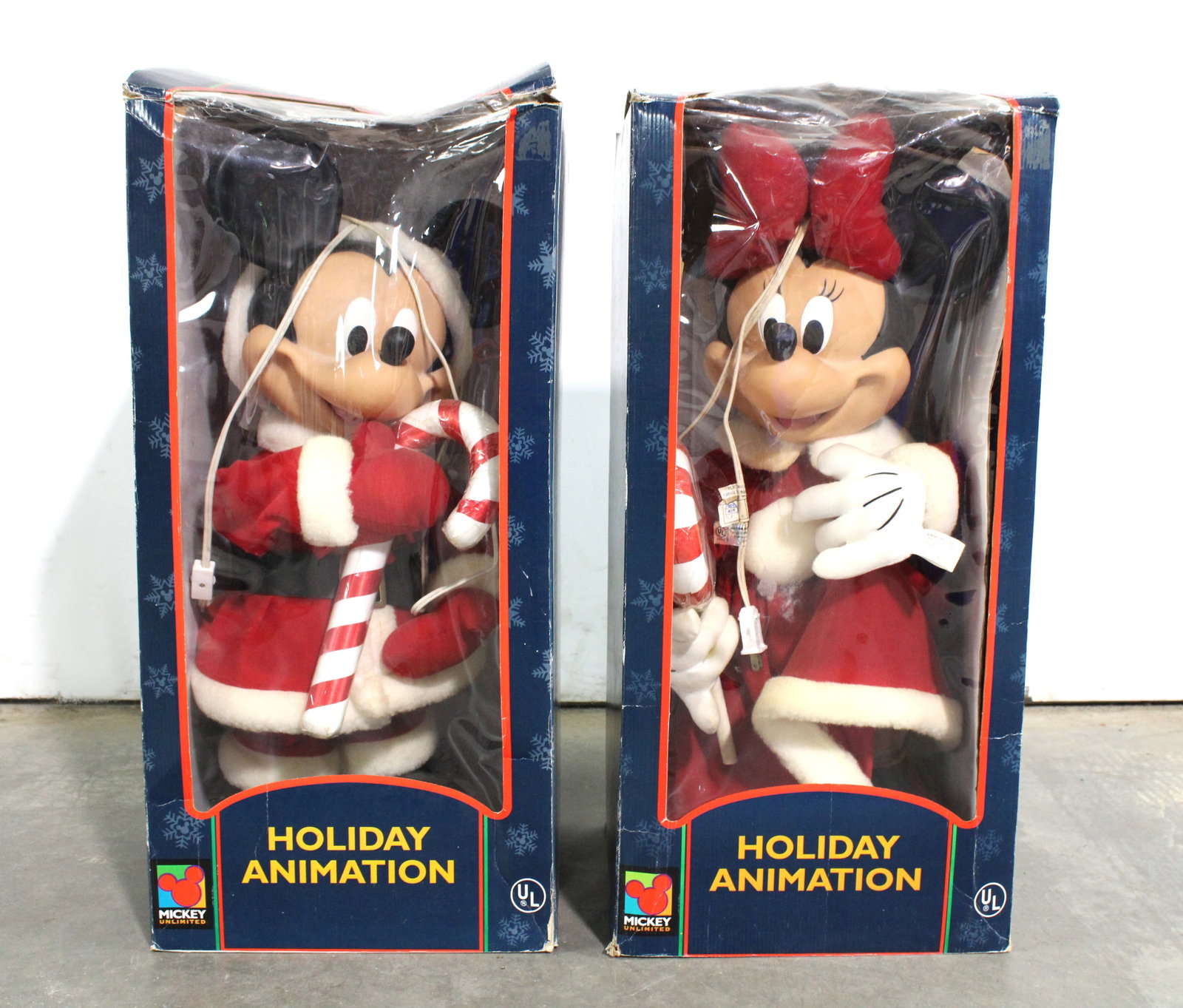 Mickey and Minnie Mouse Holiday Animatrons in Box: Mickey and Minnie Mouse Holiday Animatrons in Box. This item requires third-party shipping or pickup arrangements to be made. Dimensions of one box: 28 x 13 x 13