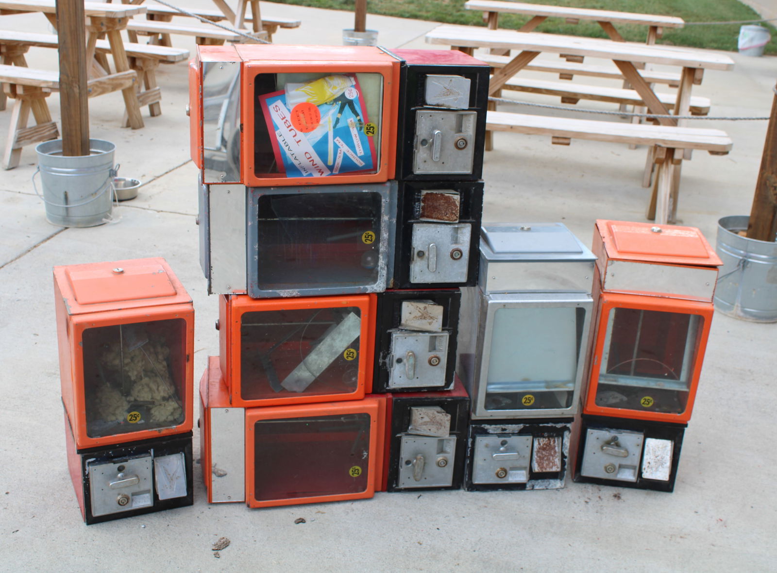 Victor Vending Machines, Lot of 7 (1 of 2)