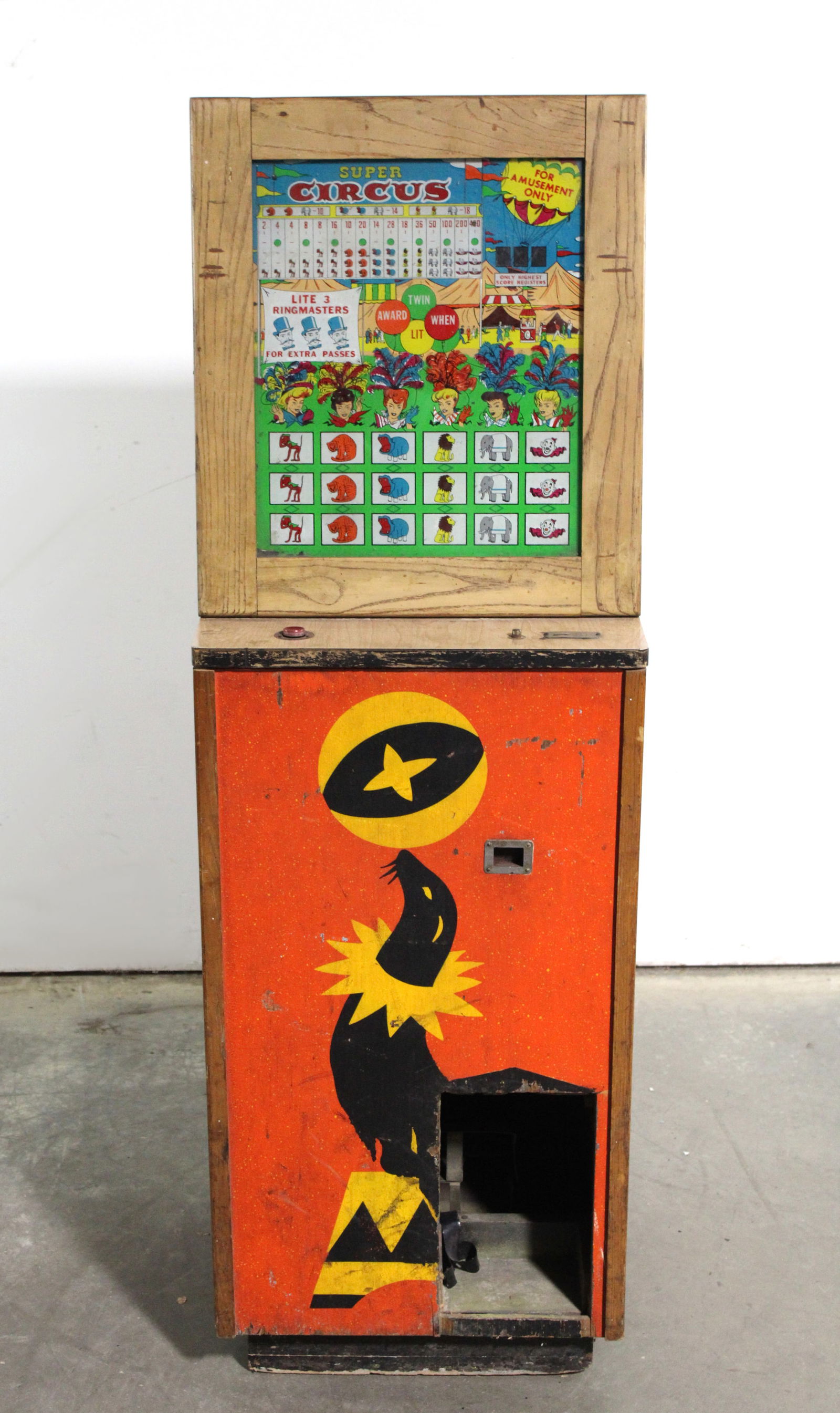 Super Circus Gambling Arcade (1 of 4)