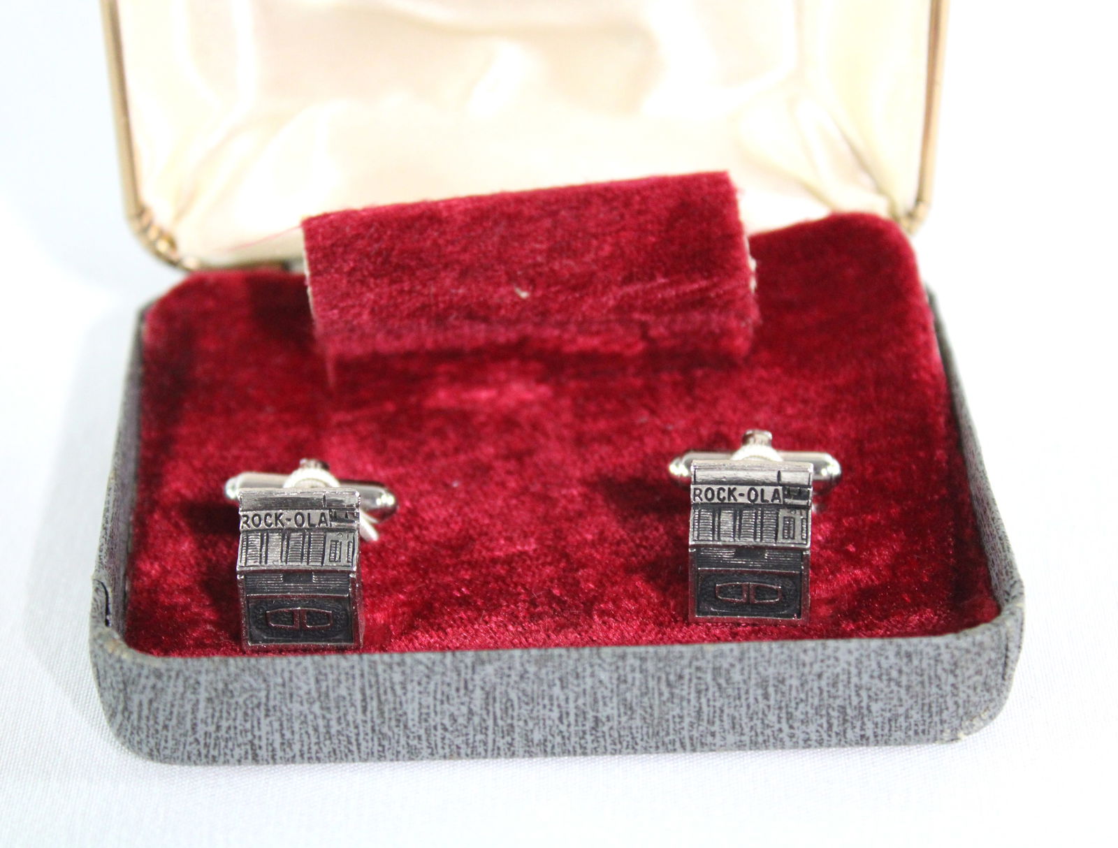 Rockola Jukebox Cufflinks For Distributors (1 of 2)