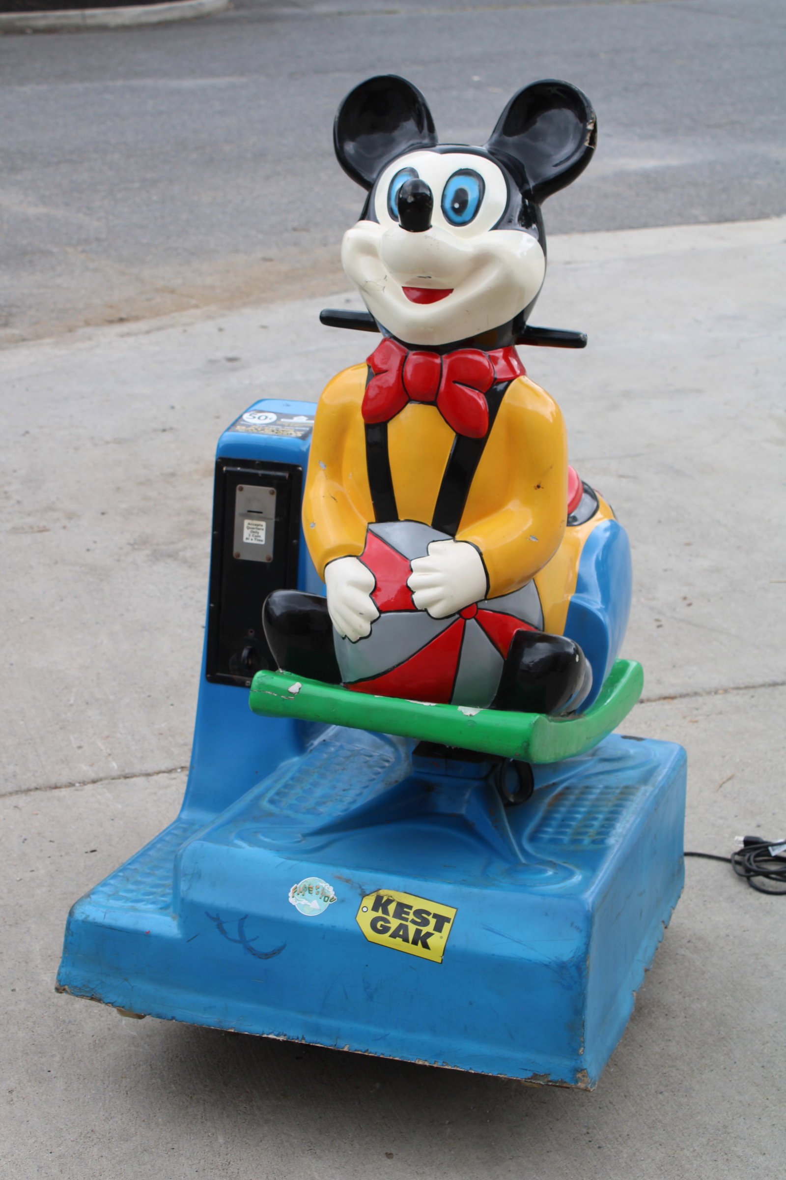 Mouse Coin Op Kiddie Ride: Mouse Coin Op Kiddie Ride. Working, no sound. This item requires third-party shipping or pickup arrangements to be made. Dimensions: 54 x 30 x 31