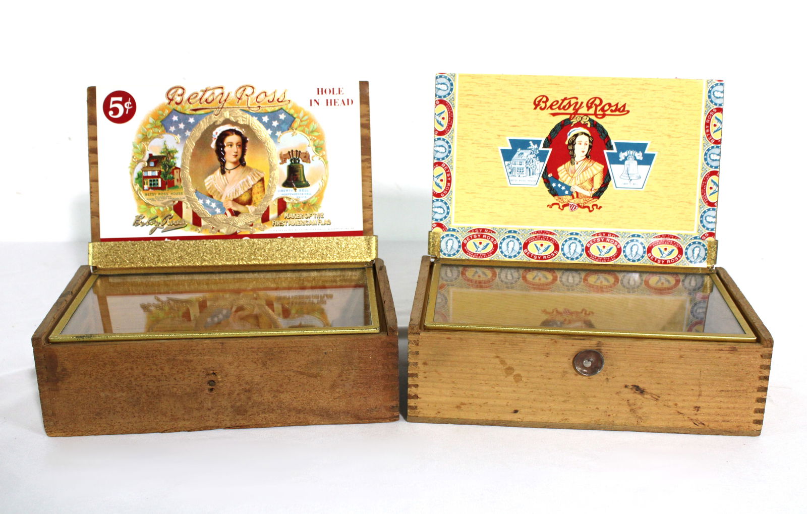 Betsy Ross Finger Jointed Cigar Boxes with Glass Covers (1 of 2)