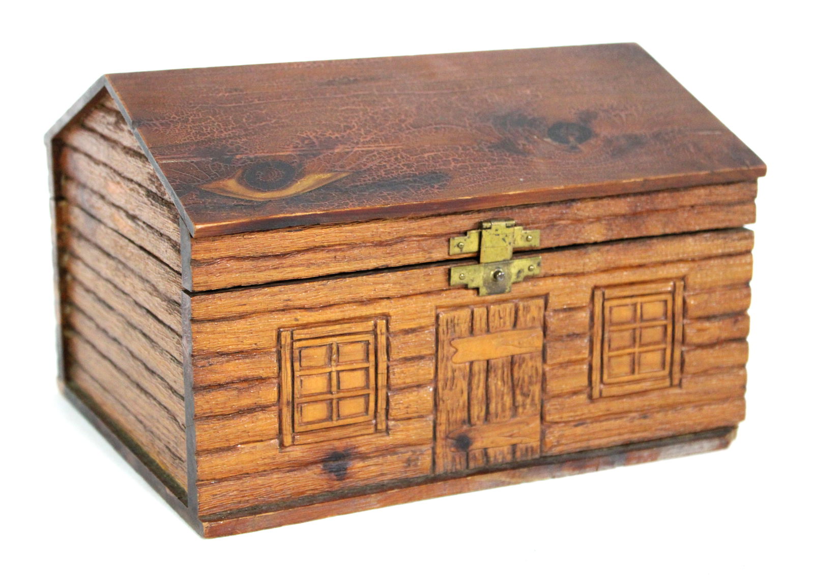 Log Cabin Cigar Box (1 of 3)