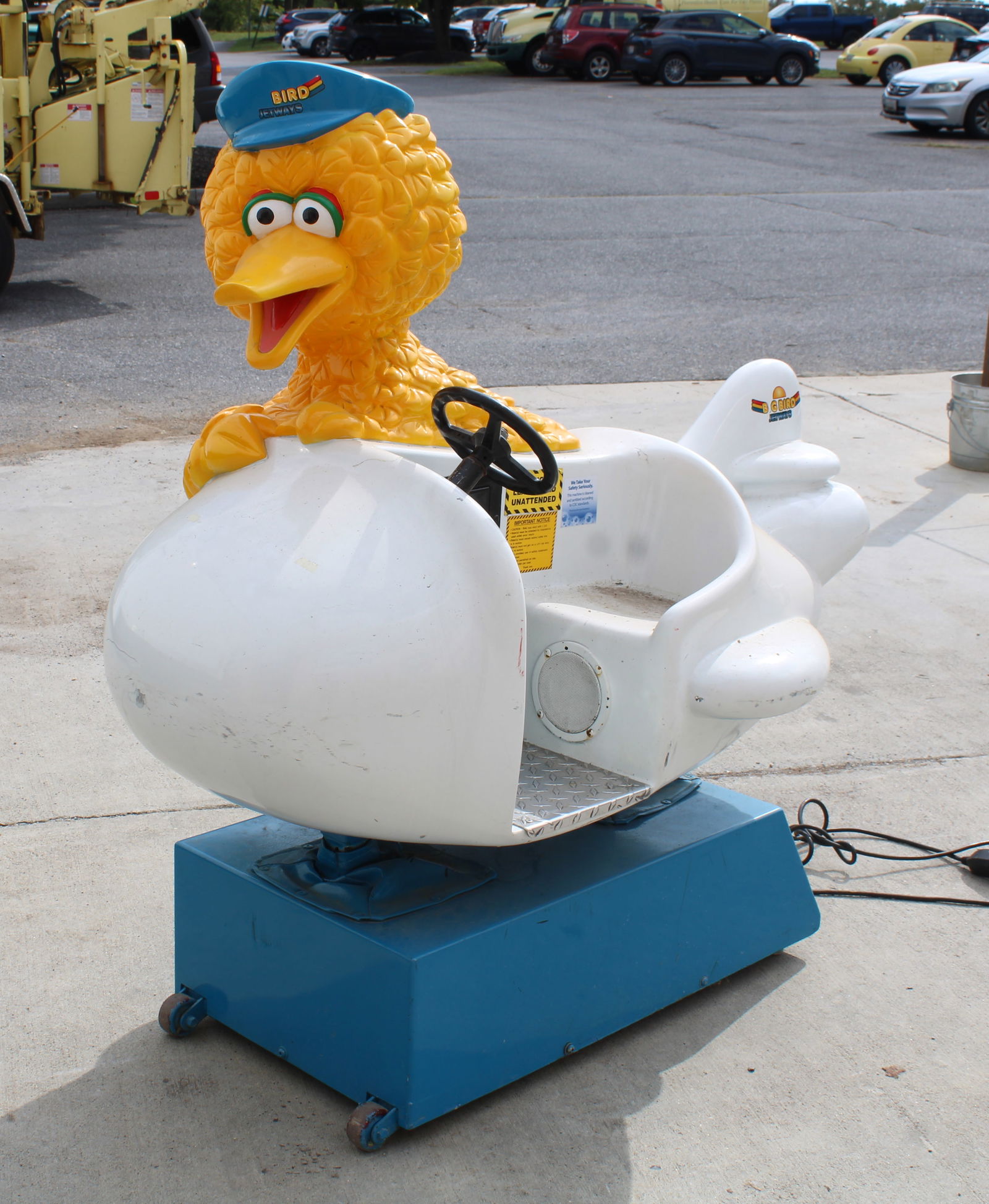 Sesame Street Big Bird Coin Op Kiddie Ride (1 of 4)