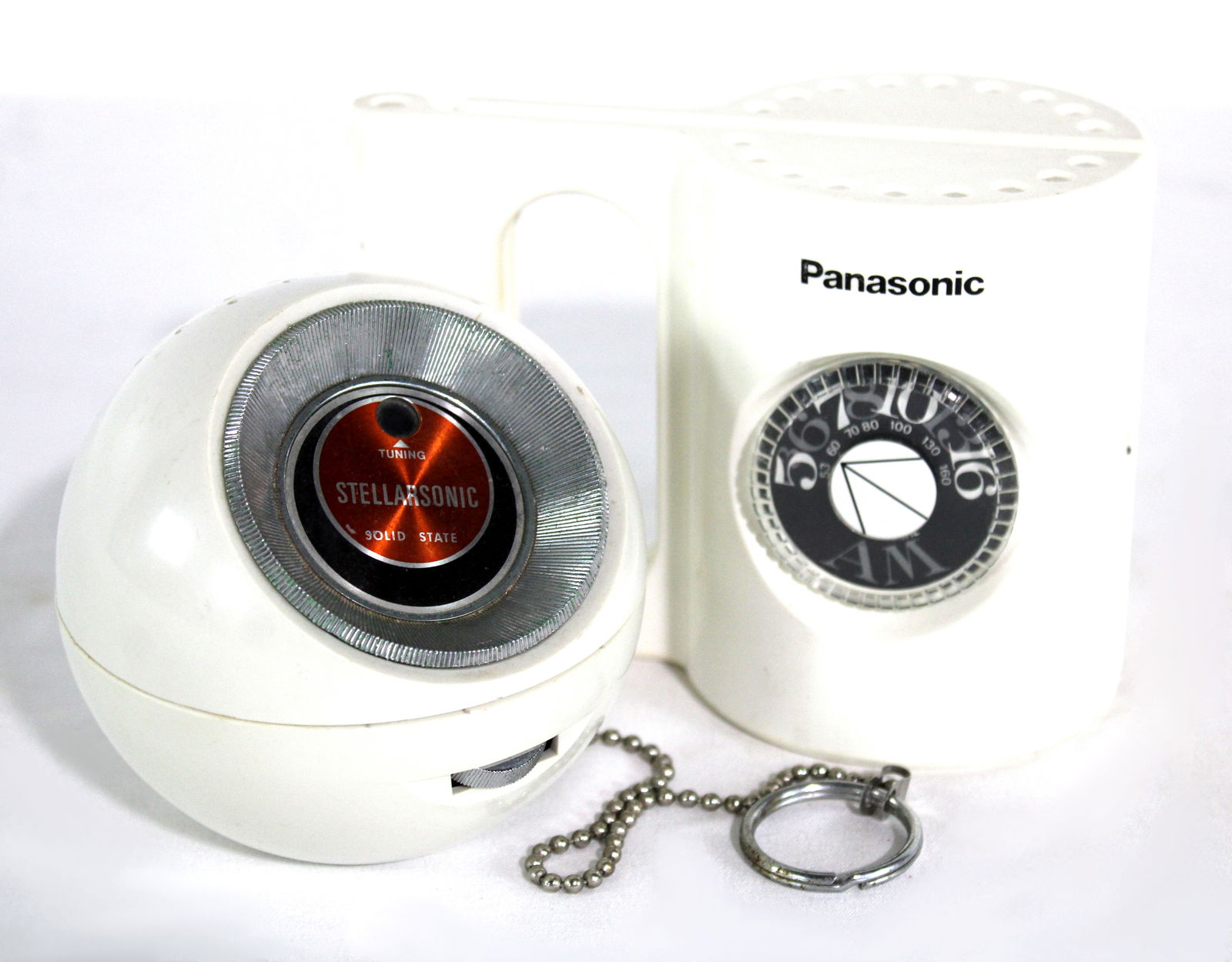 Pair of Vintage Transistor Radios incl. Panasonic (1 of 2)