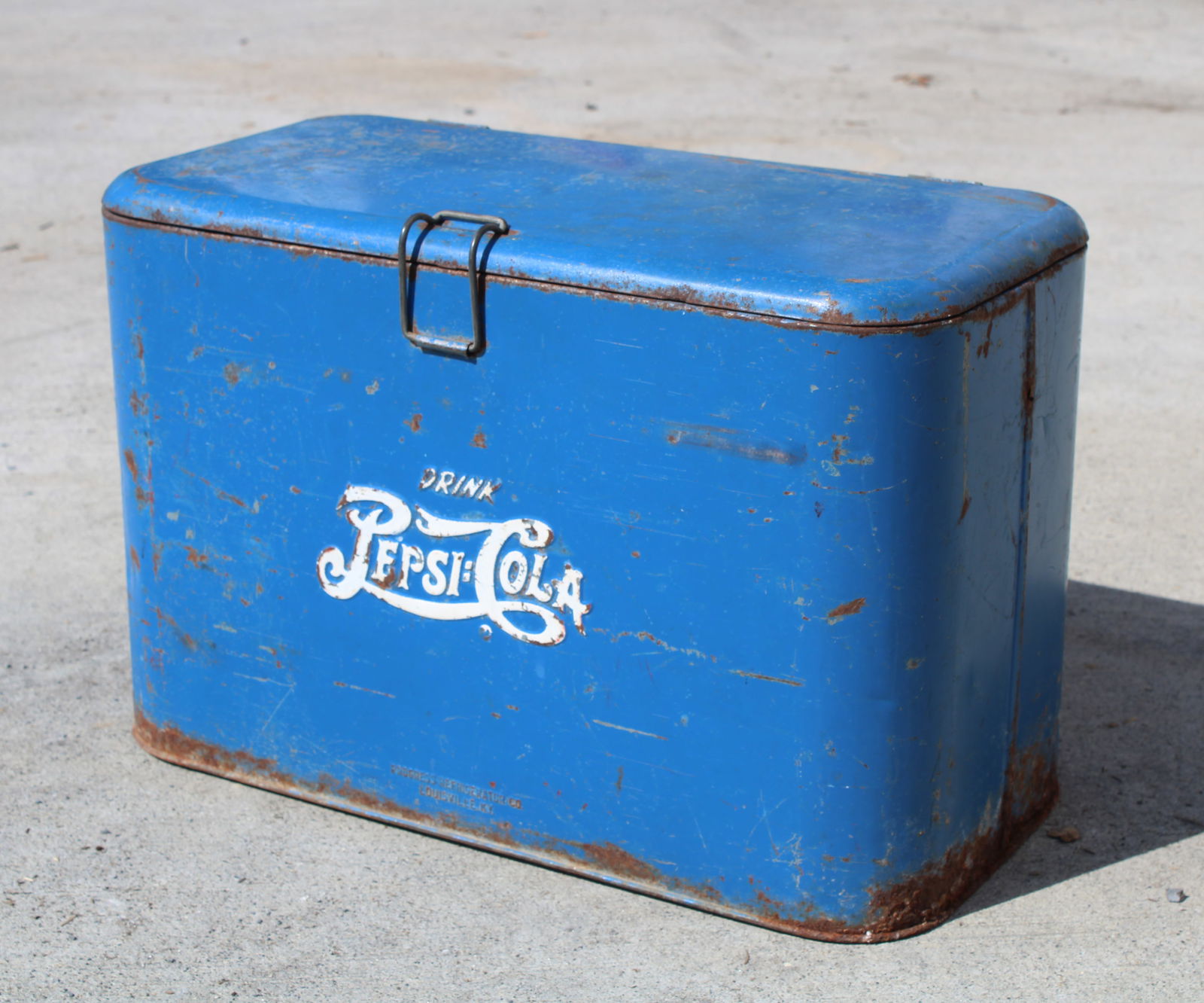 Pepsi Embossed Picnic Cooler (1 of 4)