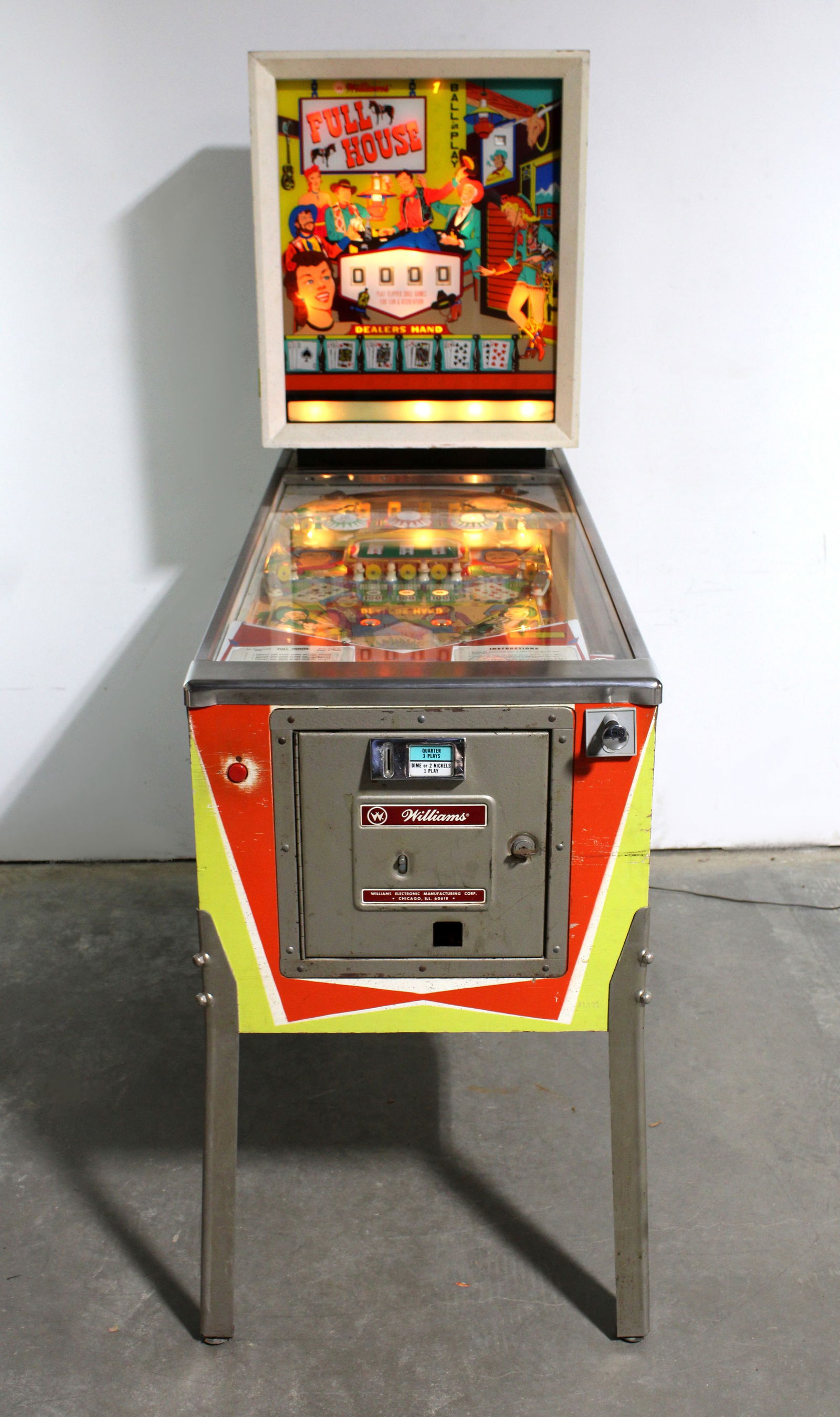 Williams Full House Pinball Machine (1 of 6)