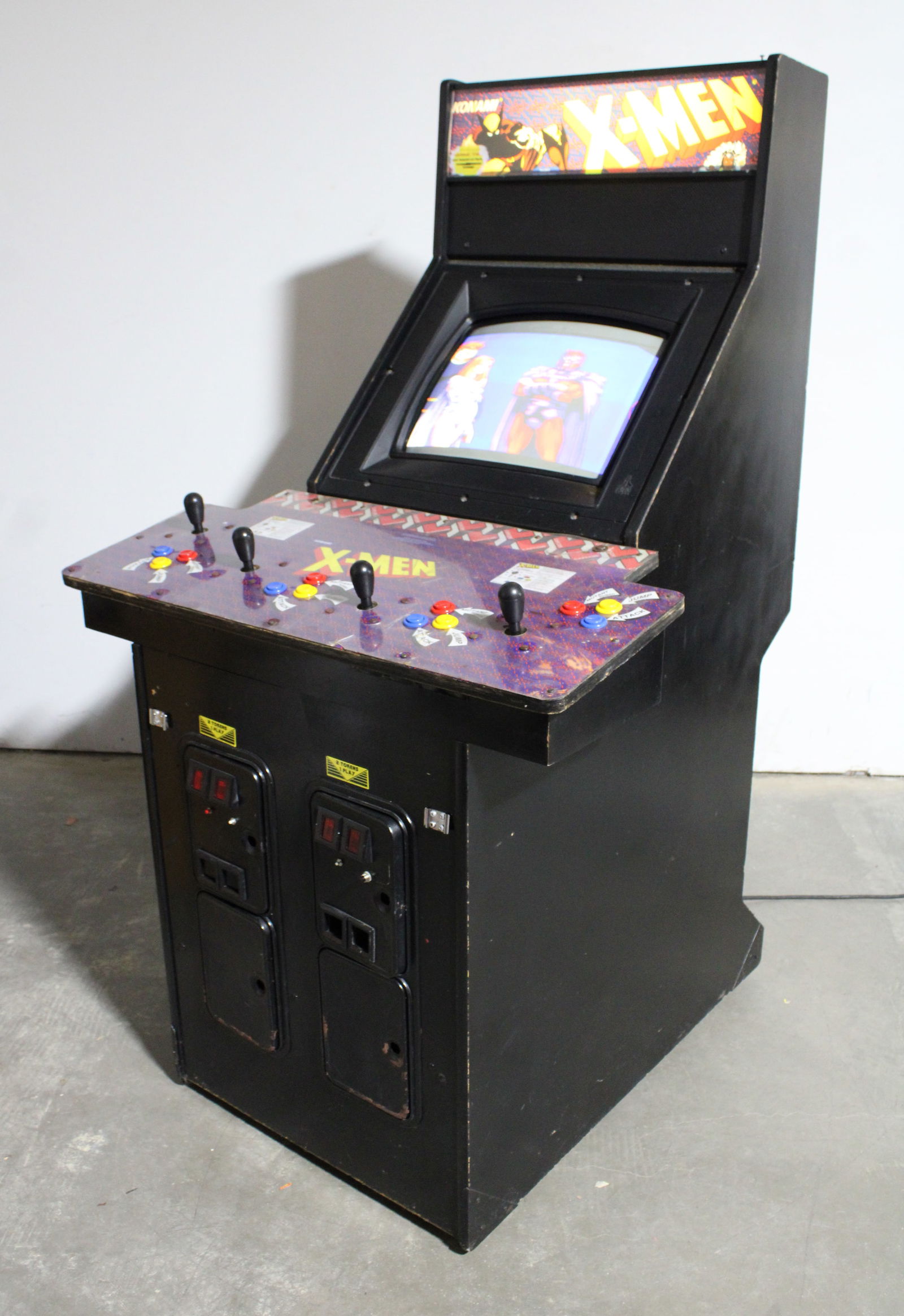 Konami X-Men Arcade Game (1 of 4)