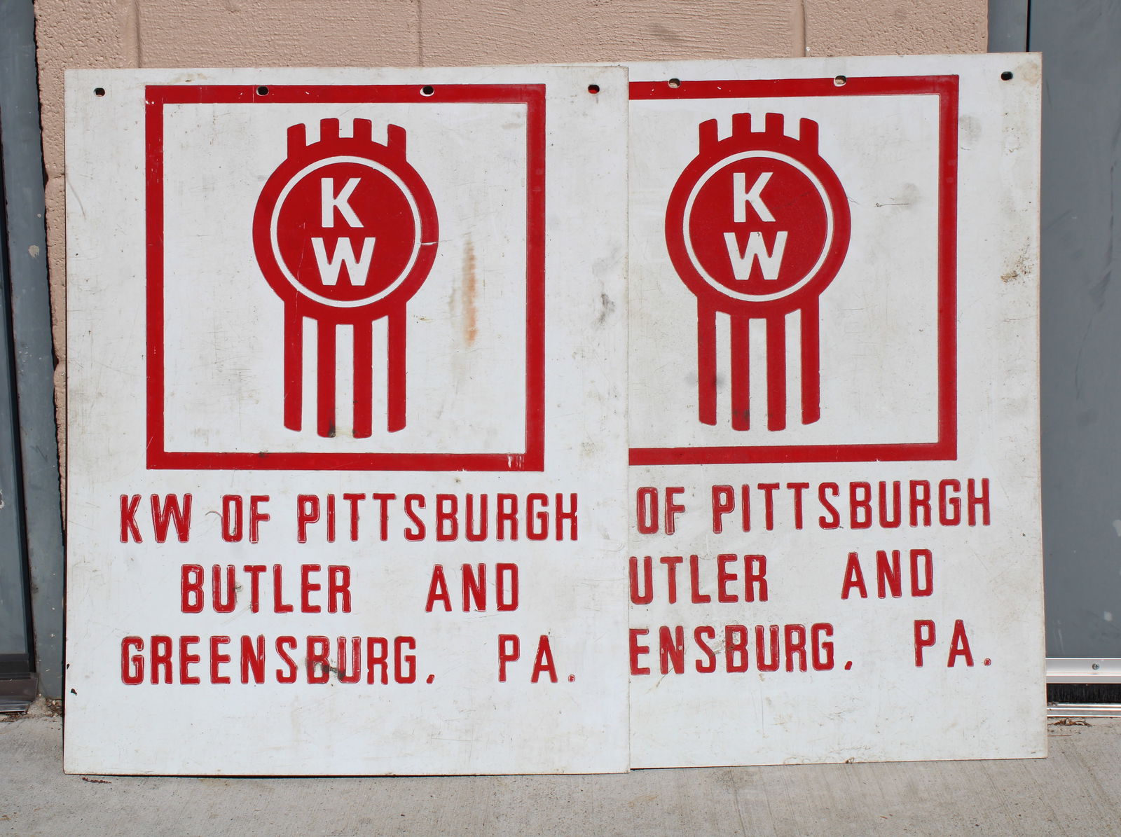 Kenworth Trucking of Pittsburgh, PA Truck Tire Flaps (1 of 1)