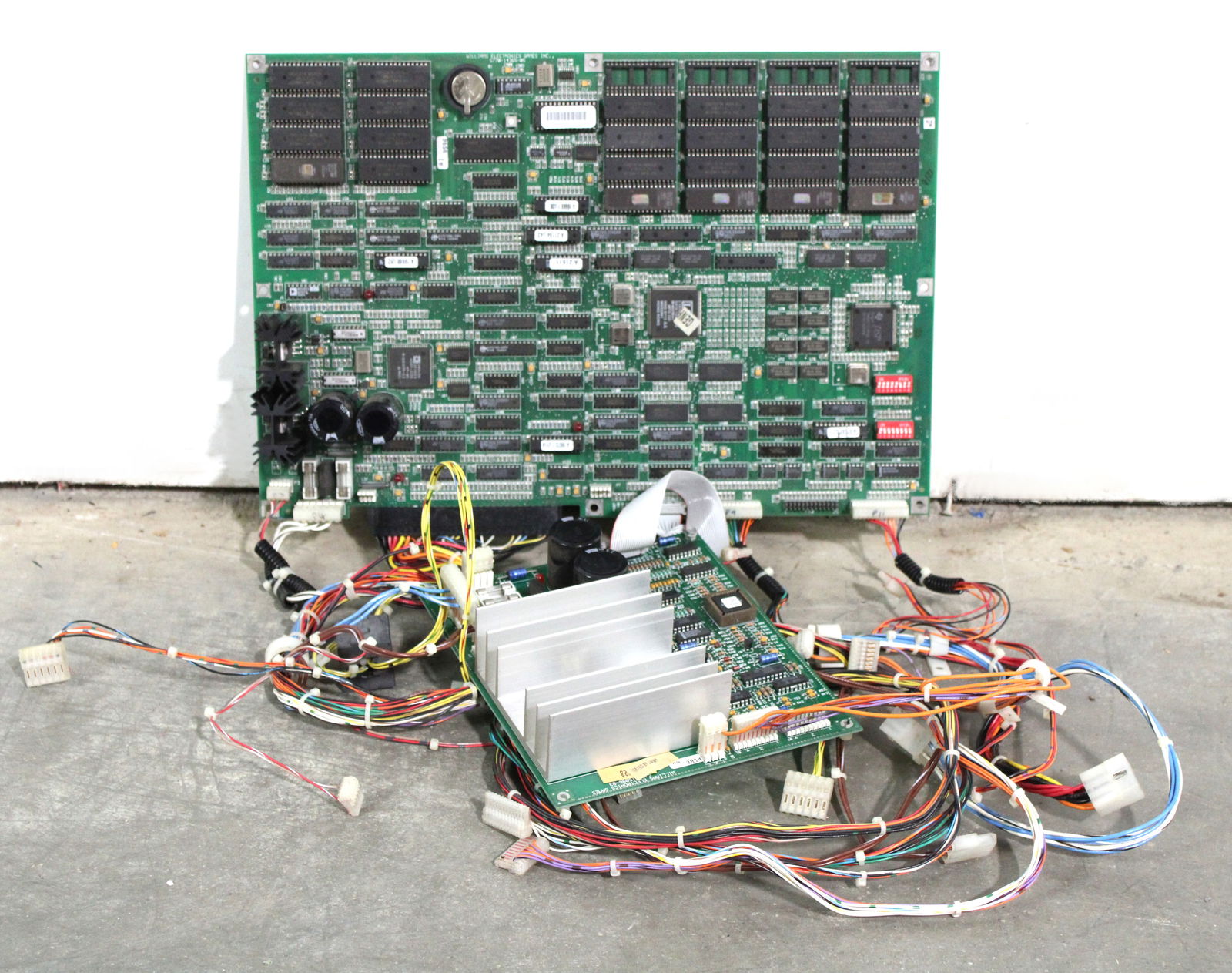 Cruis'n World Arcade Game Boardset (1 of 2)