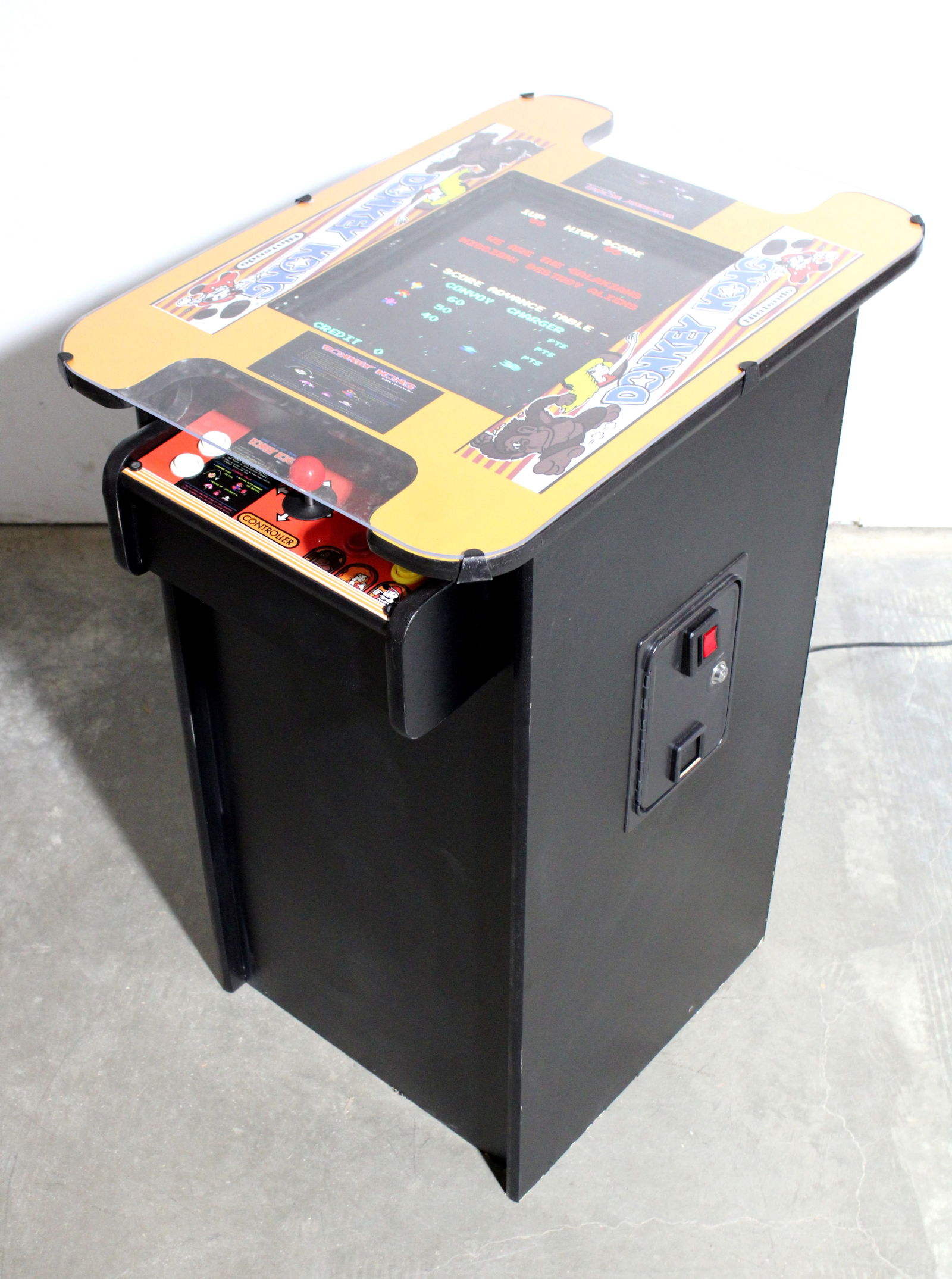Nintendo Donkey Kong Themed Multicade Tall Cocktail Arcade Game, New Build (1 of 3)