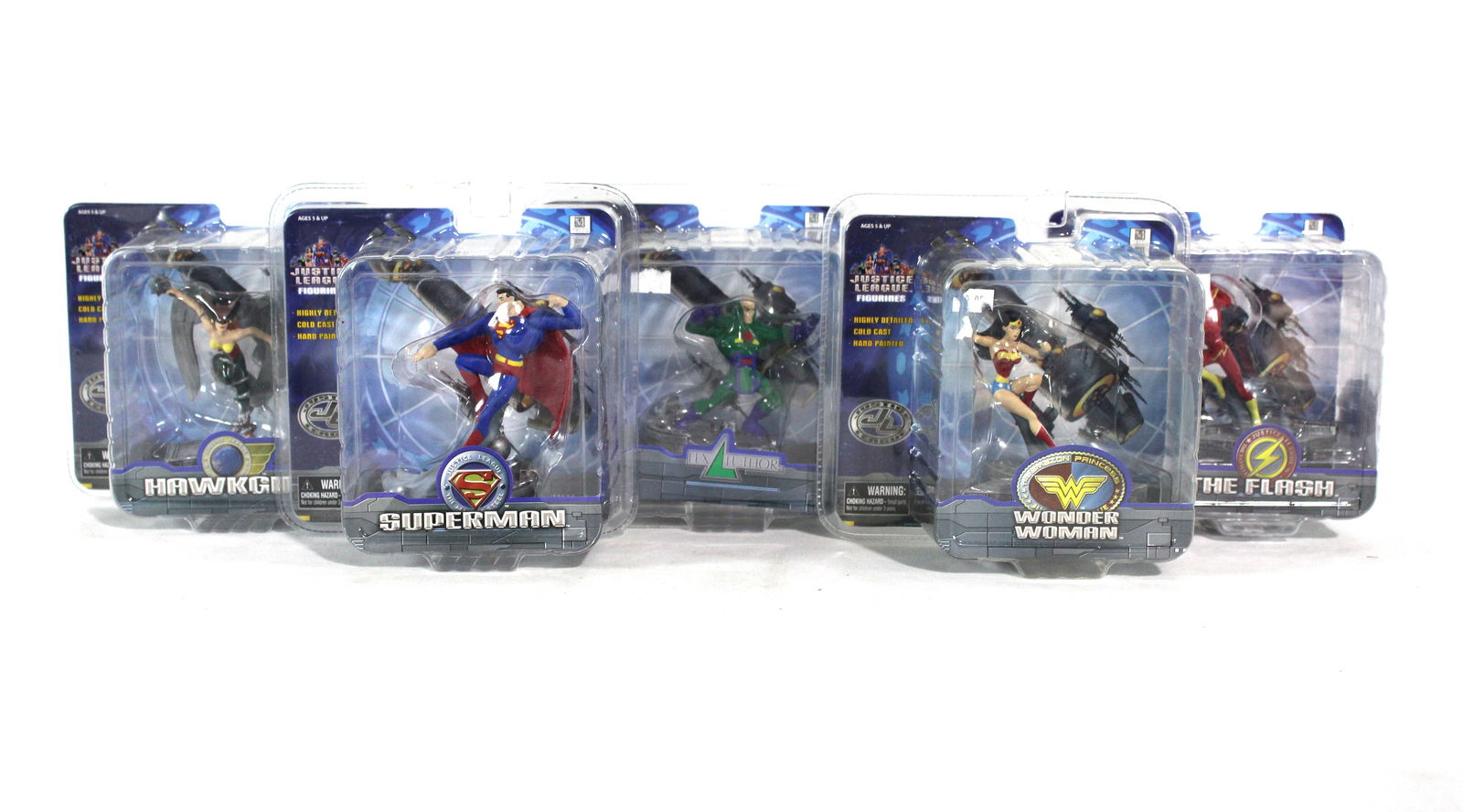 NIB Monogram Justice League Figurines incl. Wonder Woman (1 of 3)