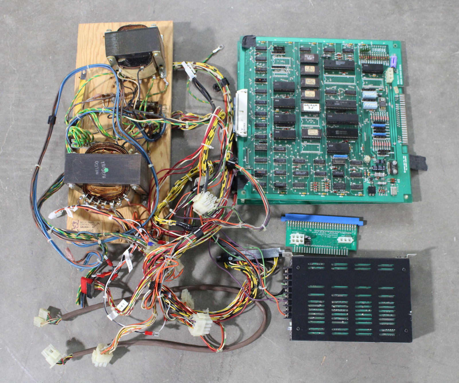 Bally Midway Galaga Arcade Game Board Set with Harness and Power Supply (1 of 4)