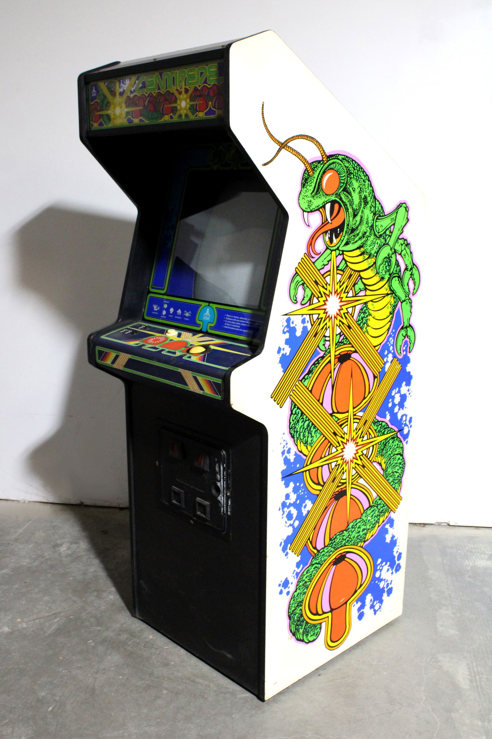 Atari Centipede Arcade Game (1 of 3)