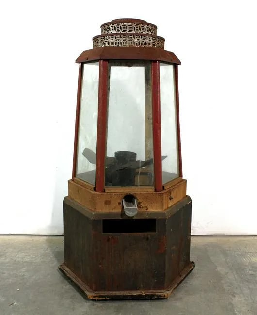 Bingo Ball Vendor Machine (1 of 2)