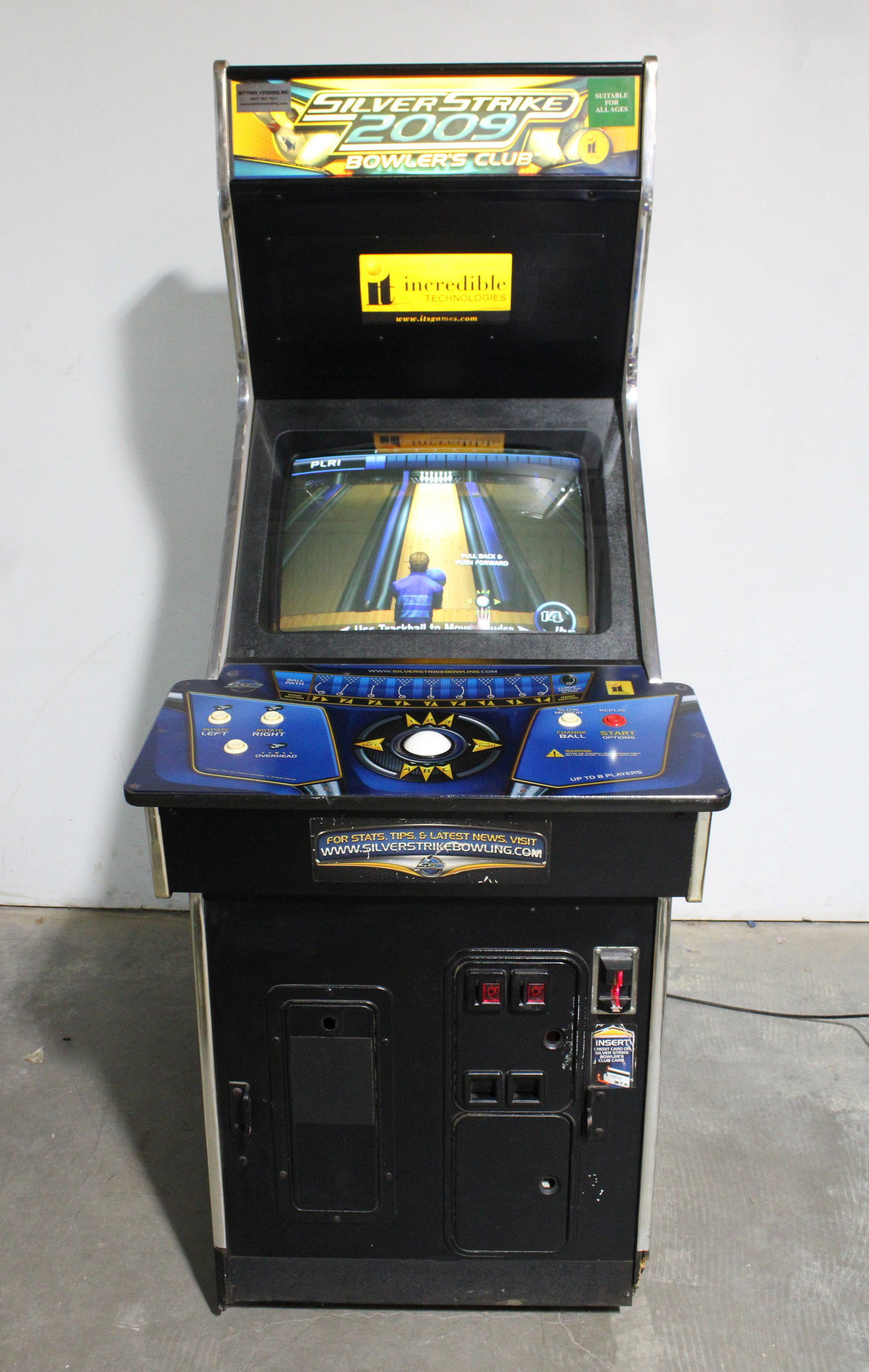 Silver Strike 2009 Bowler's Club Arcade Game (1 of 3)