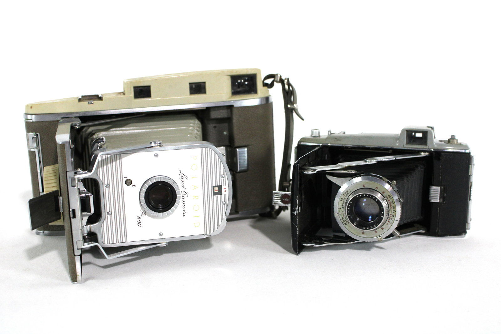Polariod Land Camera 800 and Kodak Tourist Camera (1 of 1)