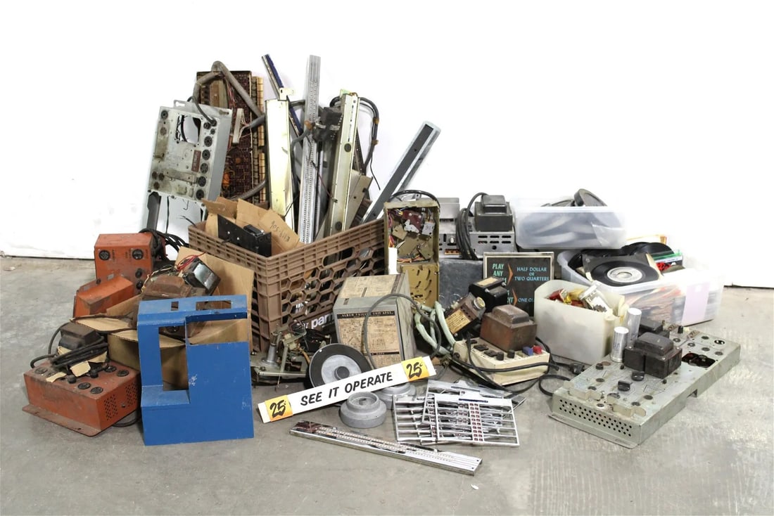 Large Lot of Jukebox Parts incl. Seeburg Amplifier (1 of 3)