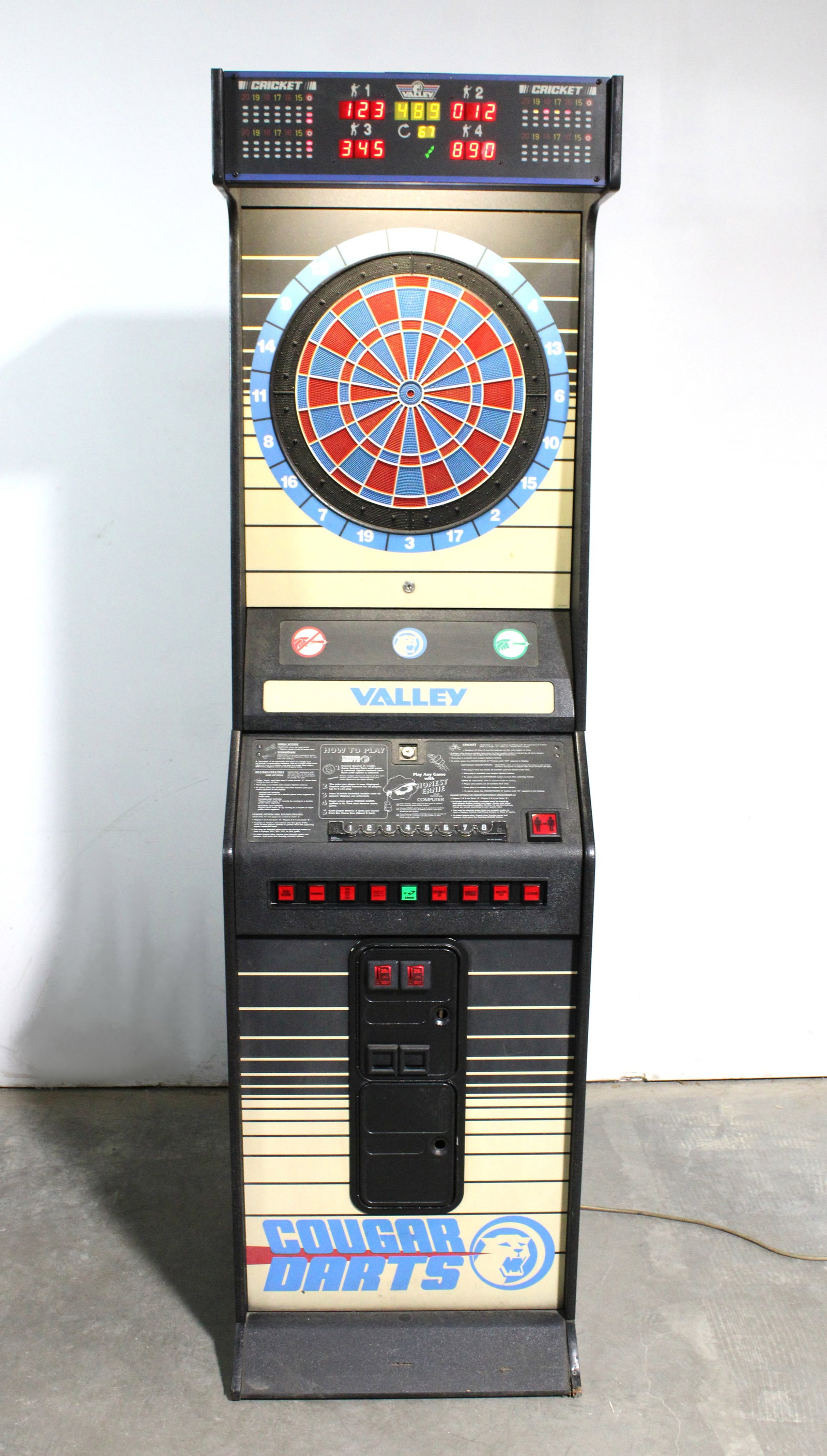 Valley Cougar Darts Arcade Machine (1 of 4)