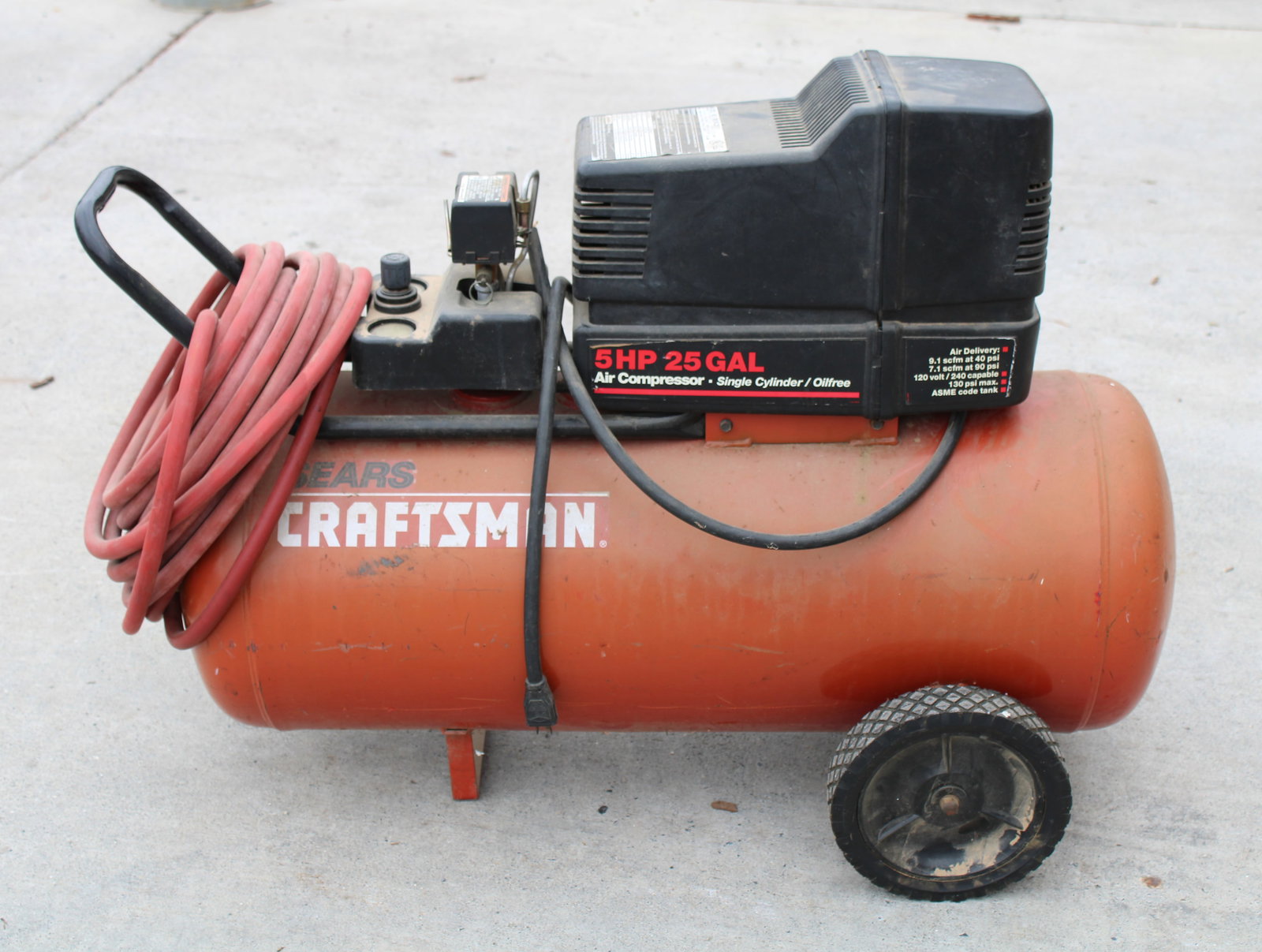 Craftsman Compressor,  5 Horse Power / 25 Gallon (1 of 3)