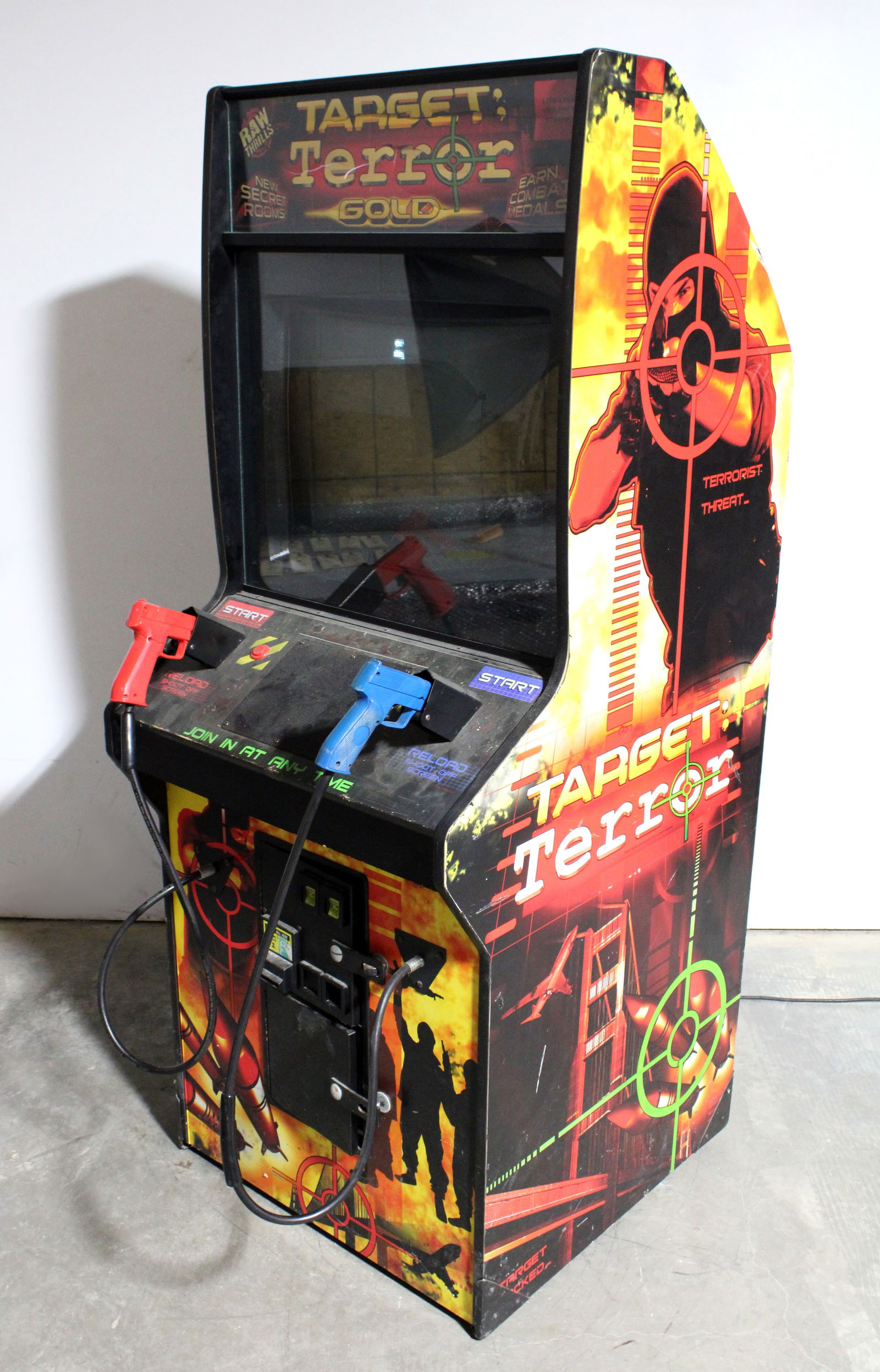 Target Terror Gold Arcade Game (1 of 3)