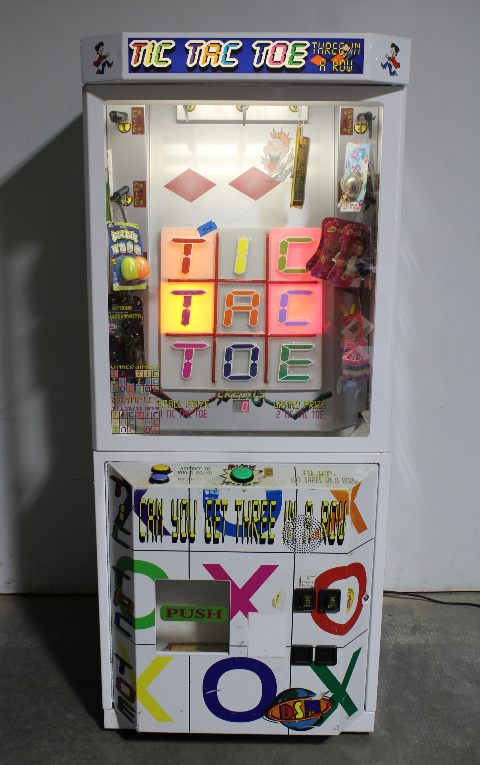 Tic Tac Toe Redemption Prize Arcade Game Auction
