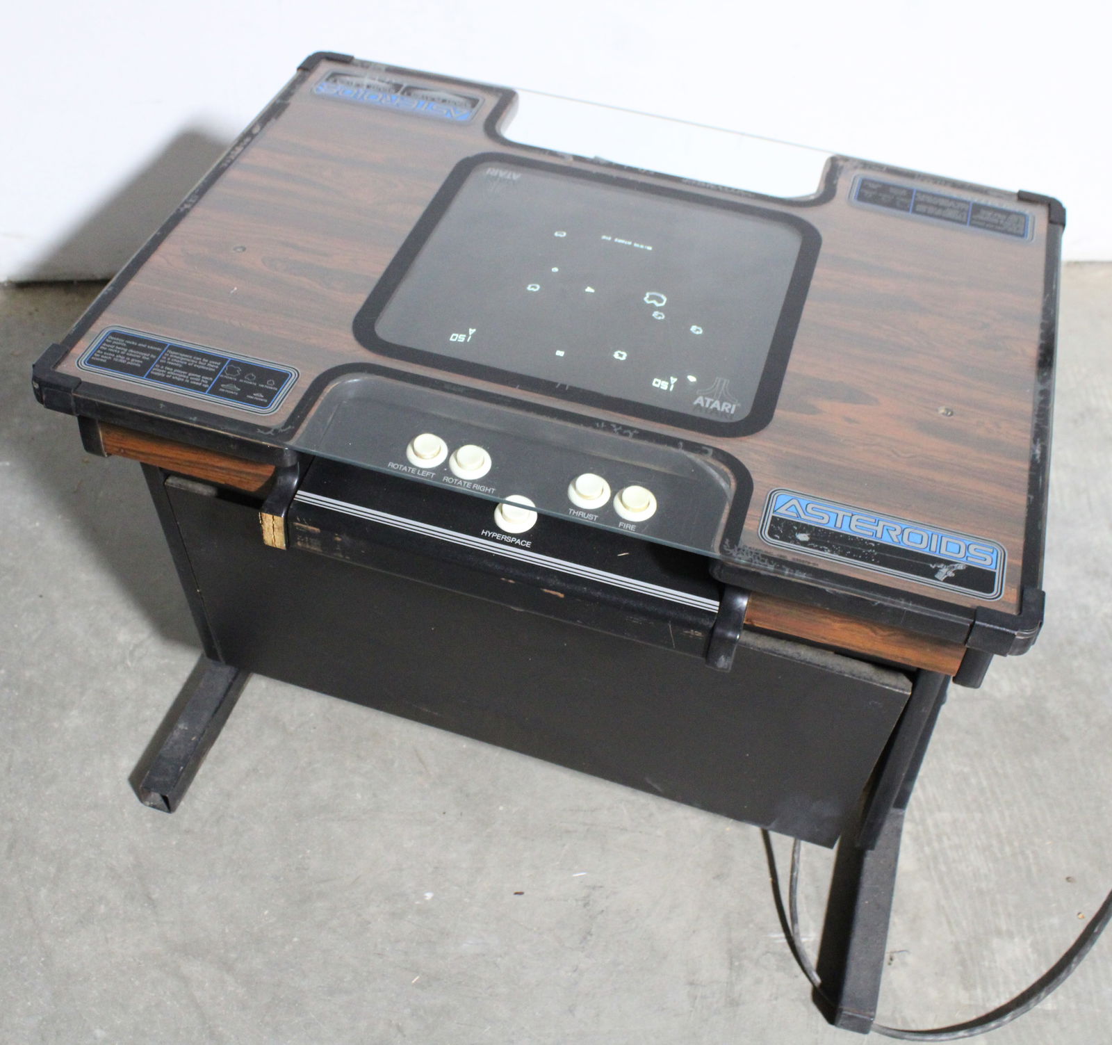 Asteroids Cocktail Arcade Game (1 of 4)