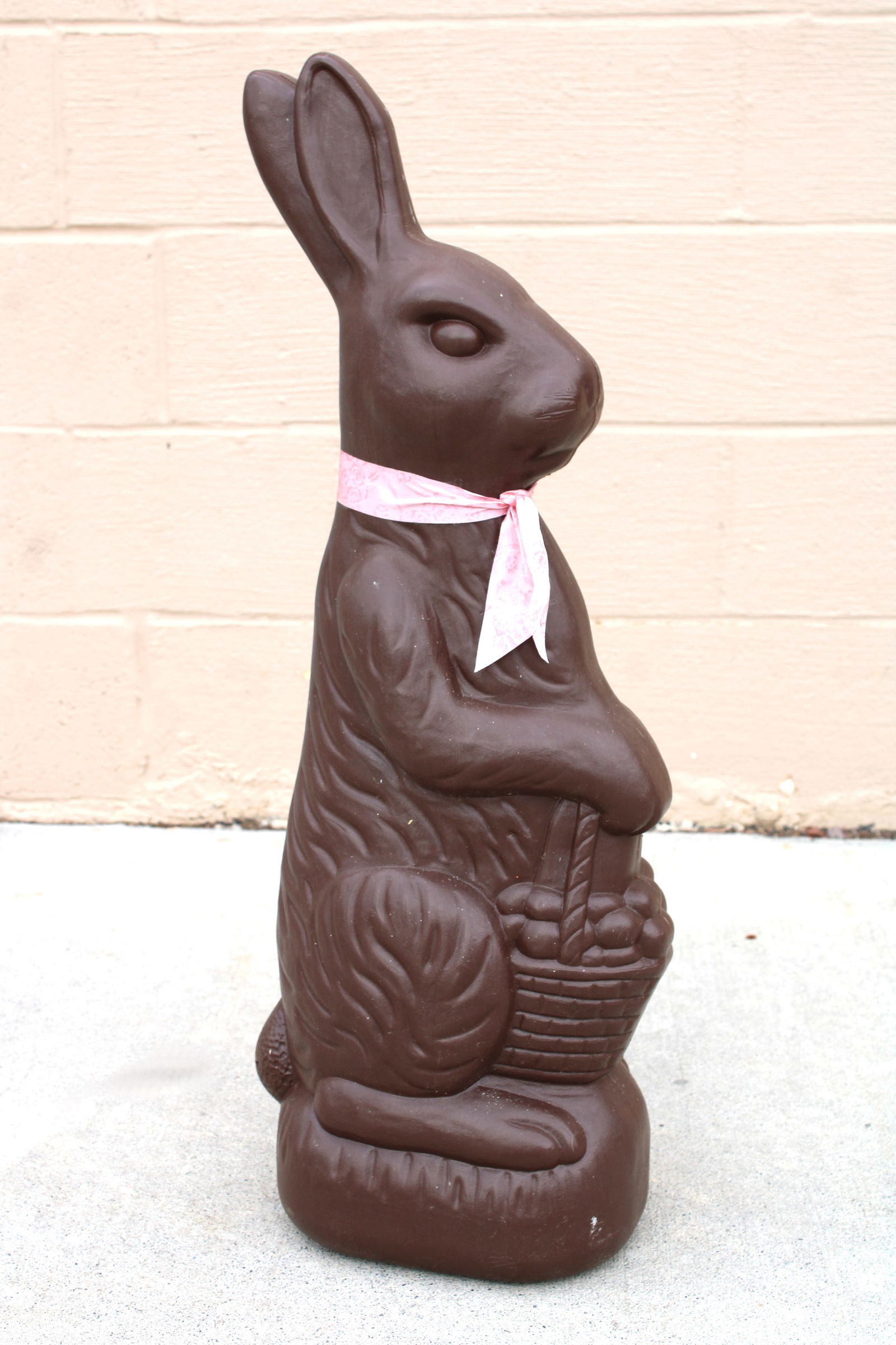 Don Featherstone Chocolate Easter Rabbit Blow Mold (1 of 3)