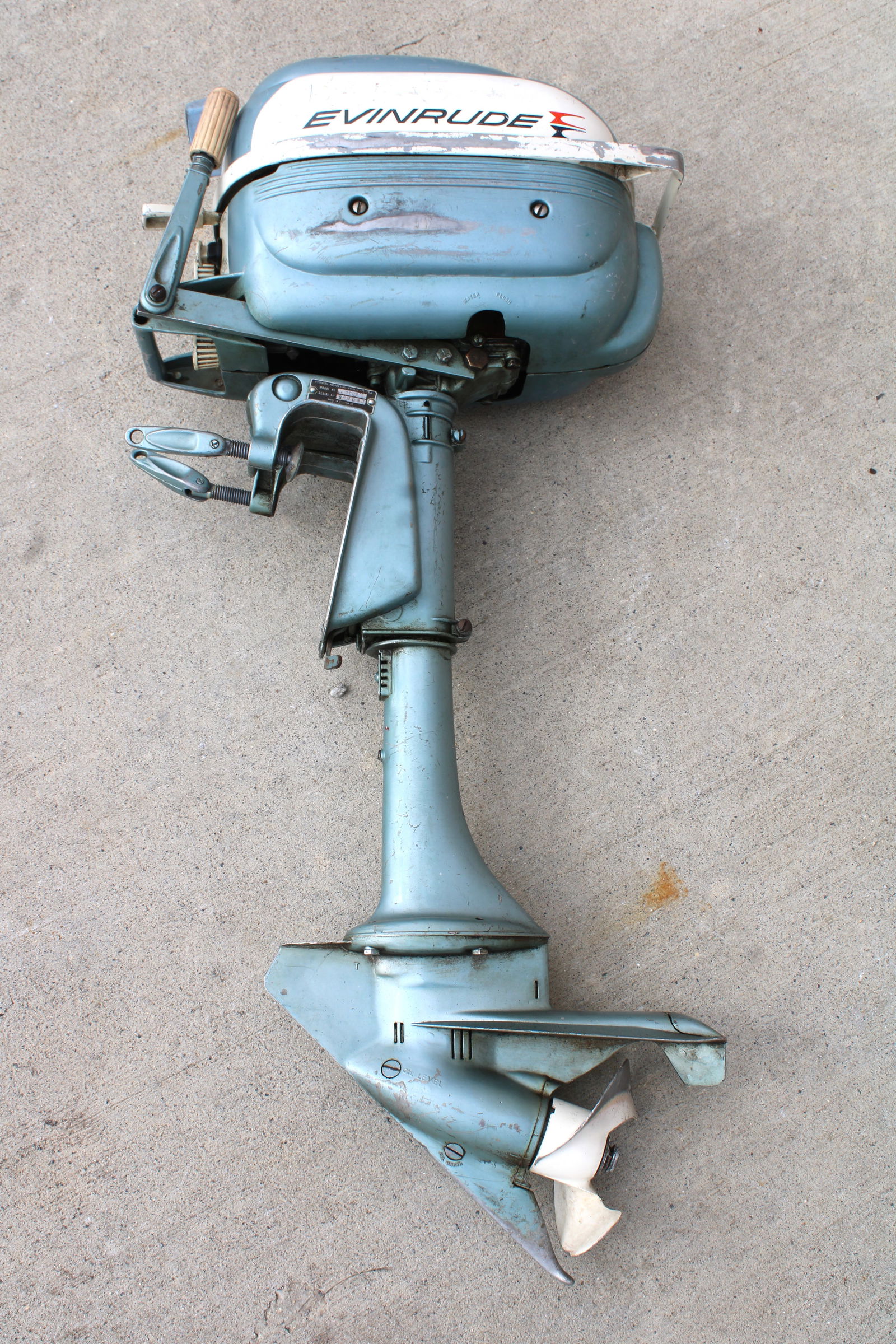 Evinrude Outboard Motor (1 of 4)