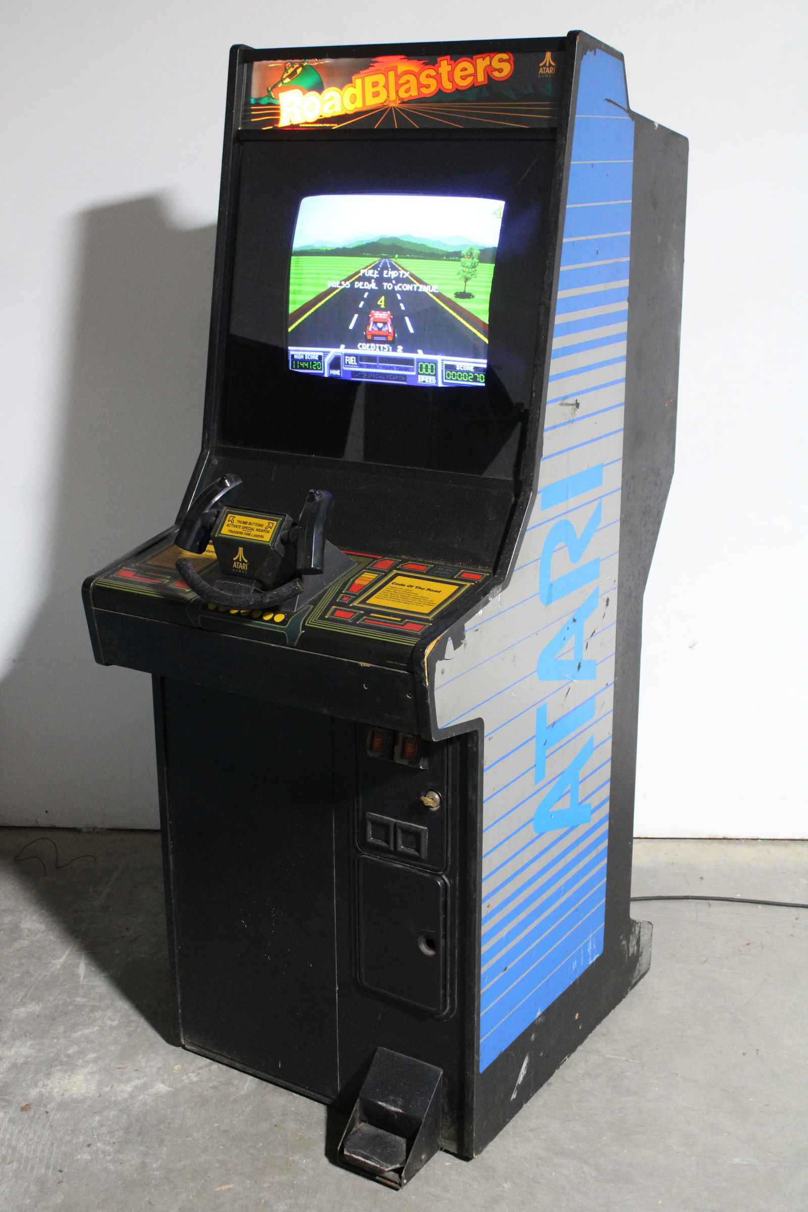 Atari Road Blasters Combat Racing Arcade Game (1 of 3)
