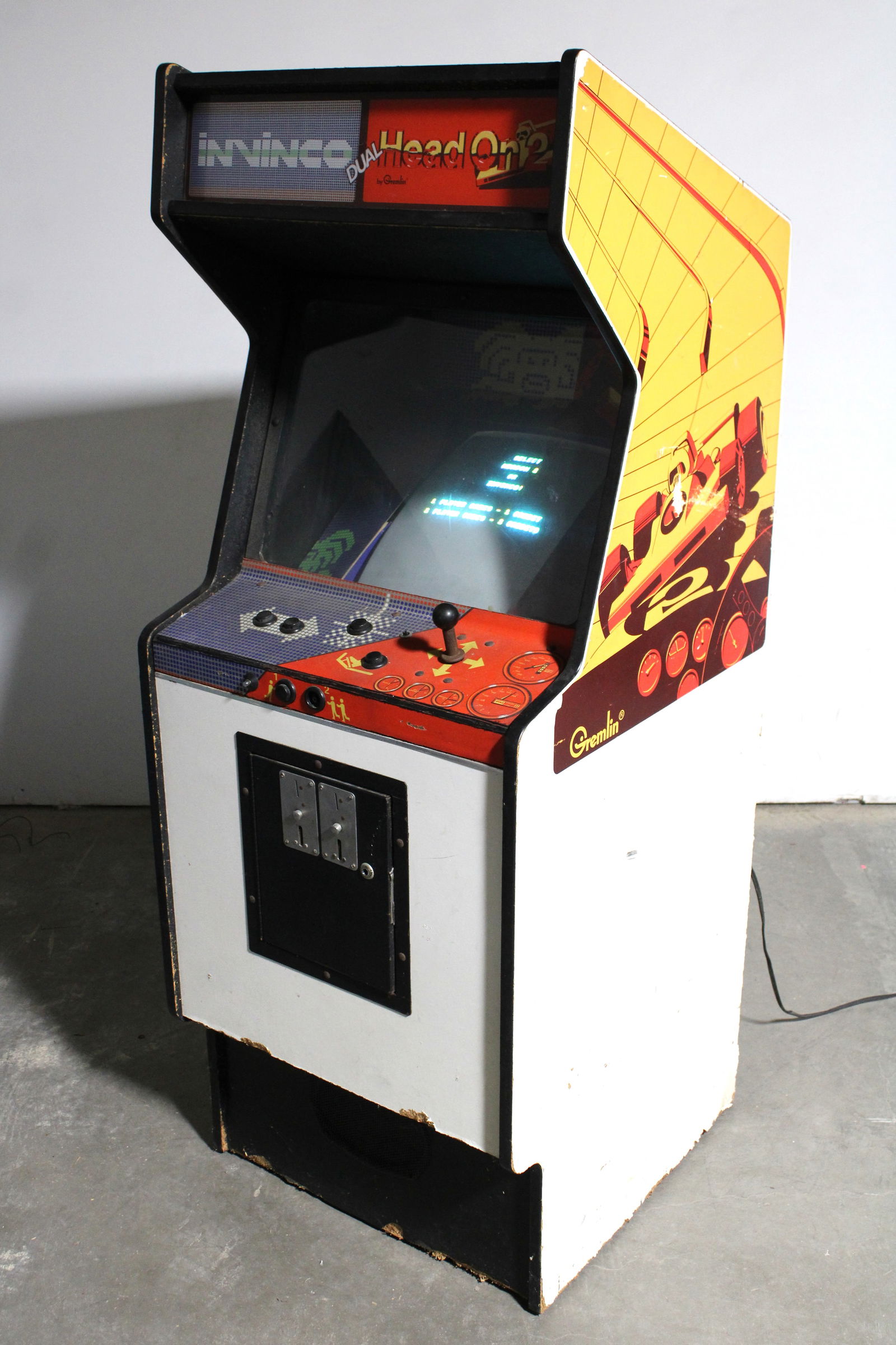 Invinco / Head On 2 Dual Arcade Game in Sega / Gremlin Cabinet (1 of 3)