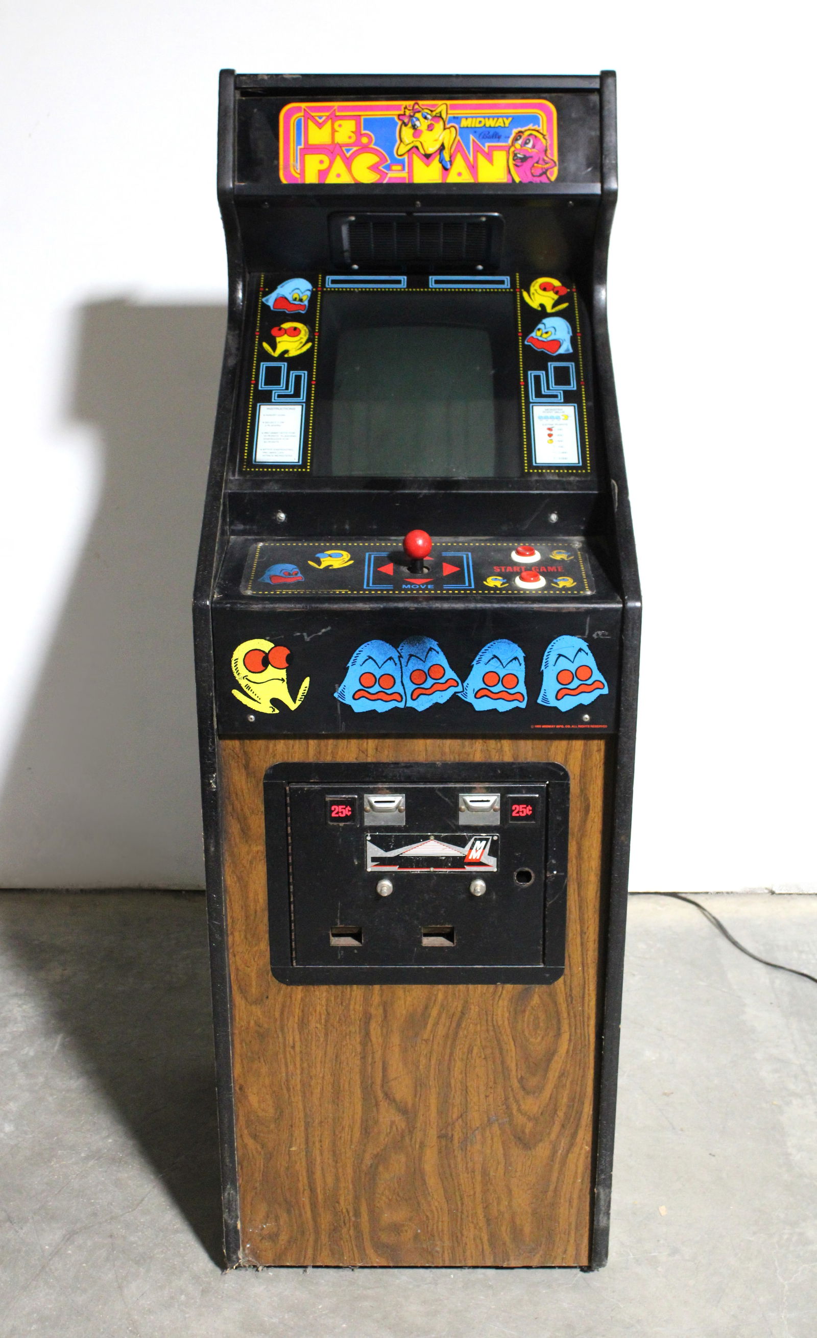 Bally Midway Ms. Pac-man Cabaret Arcade Game (1 of 5)
