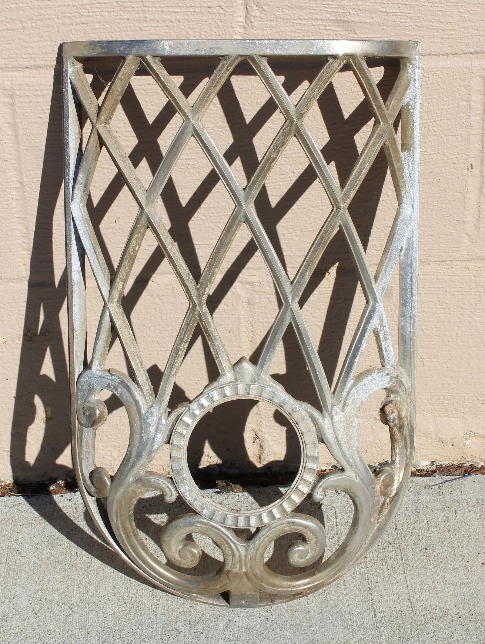 Wurlitzer 1015 Front Chrome Grill (1 of 2)