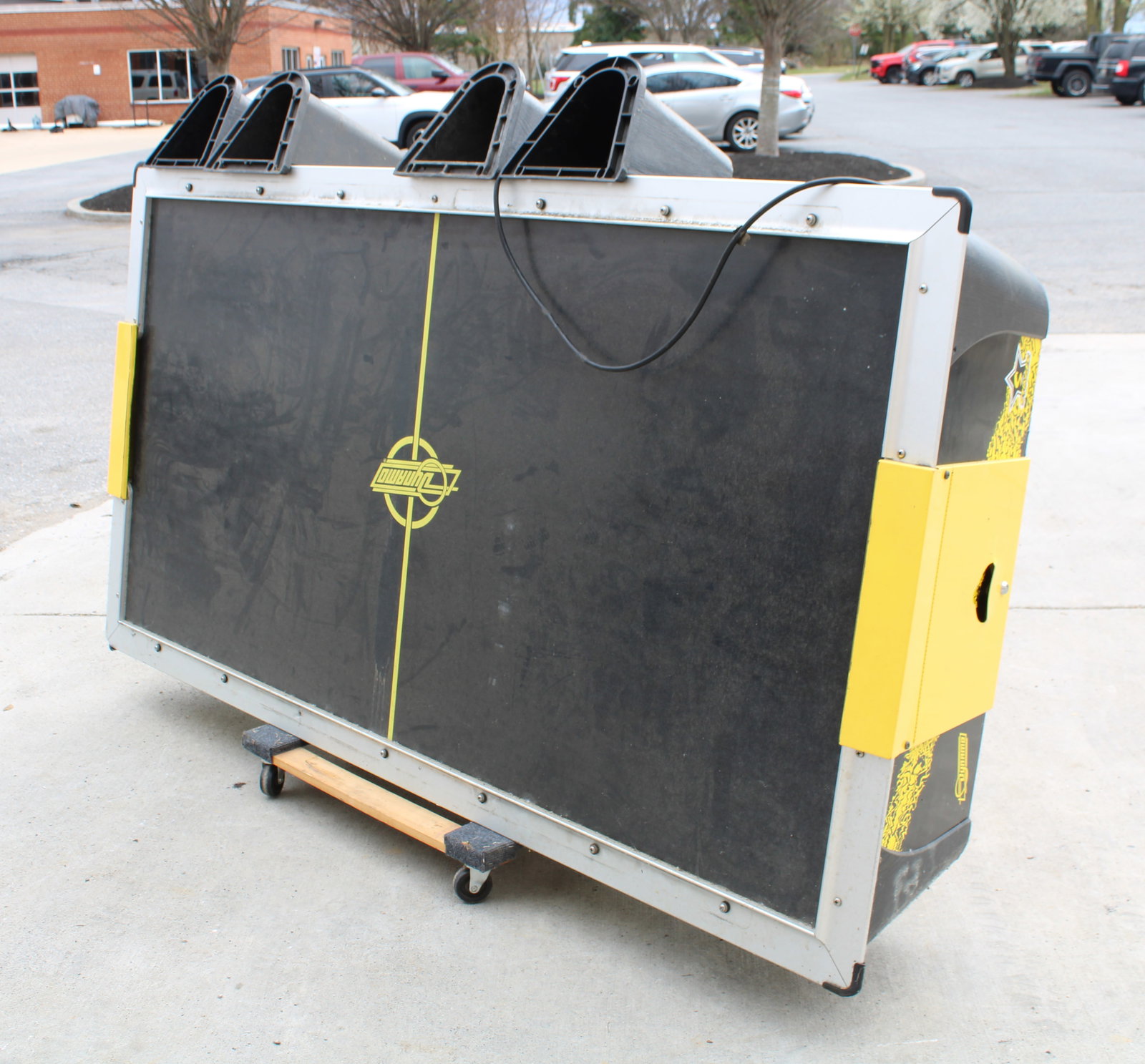 Dynamo 7ft Air Hockey Table (1 of 2)