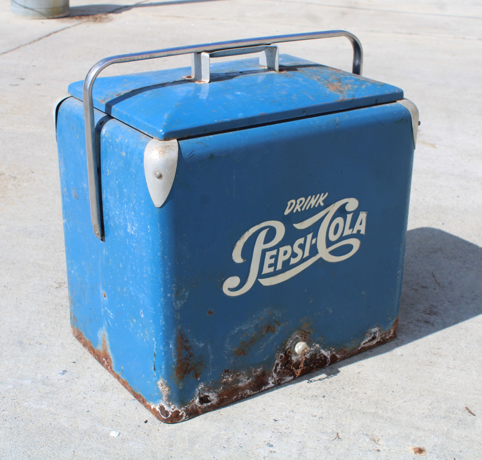 Pepsi Embossed Picnic Cooler (1 of 5)
