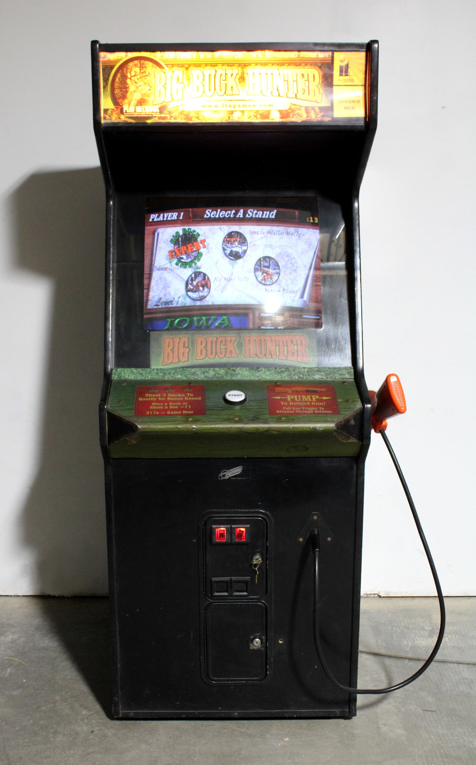 IT Big Buck Hunter Arcade Game, Lot 1: Working but gun is not registering. This item requires third-party shipping or pickup arrangements to be made. Dimensions: 74 x 28 x 34