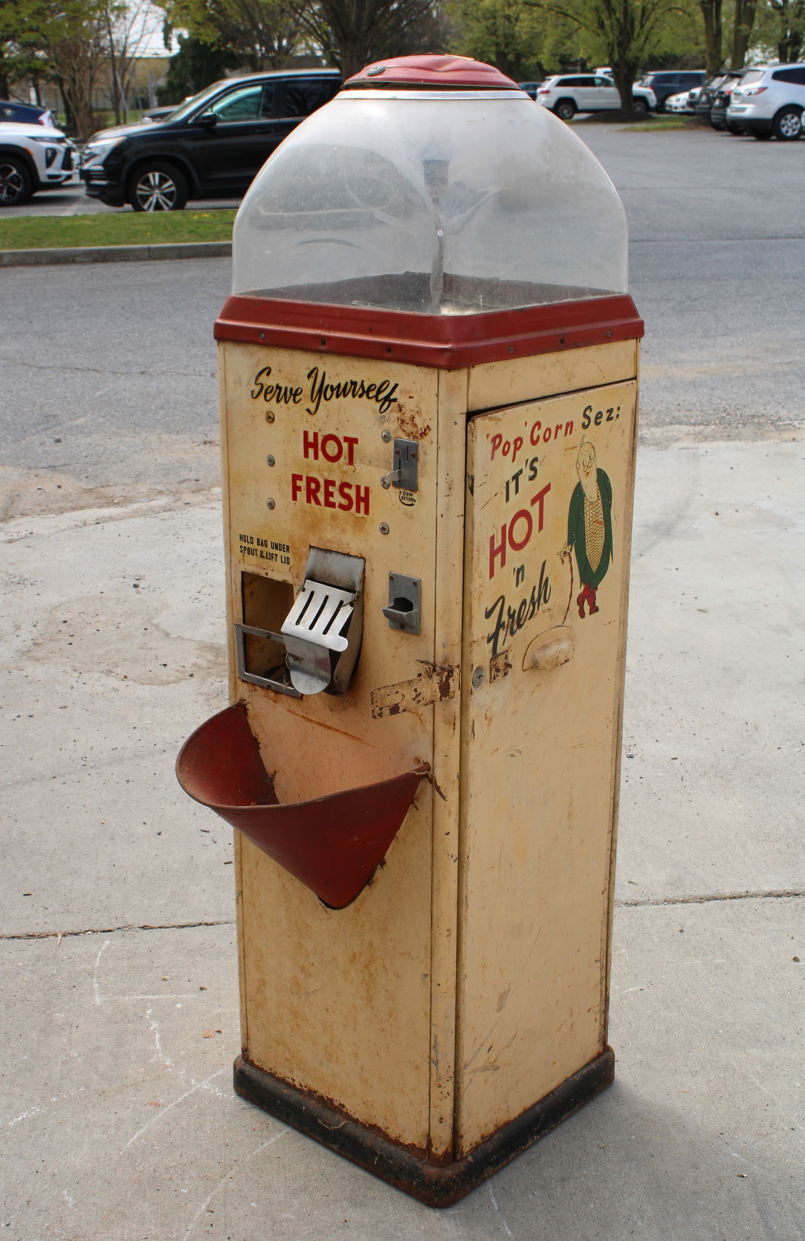 Coin Operated Vintage Popcorn Machine (1 of 6)