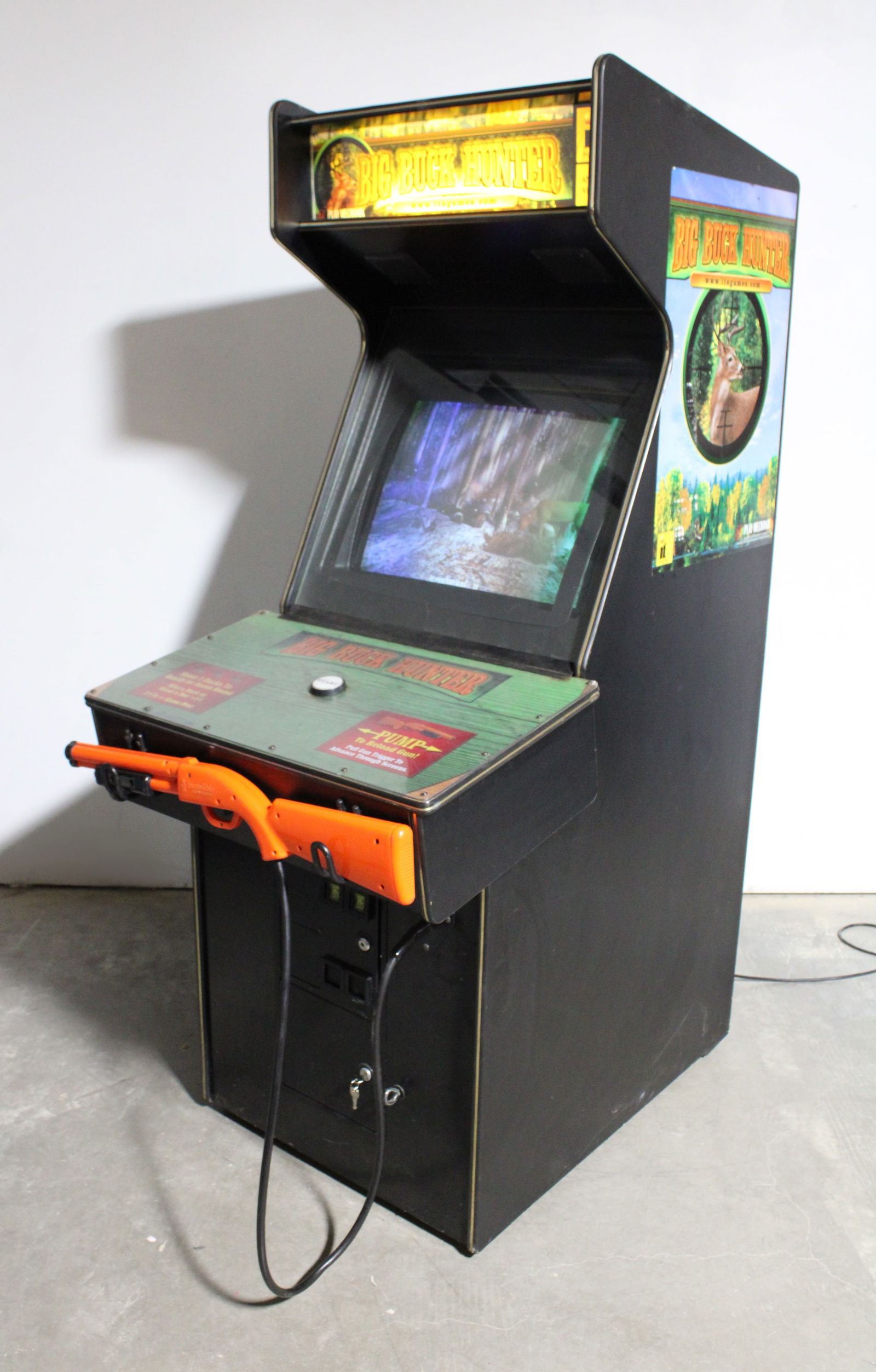 IT Big Buck Hunter Arcade Game, Lot 2 (1 of 4)