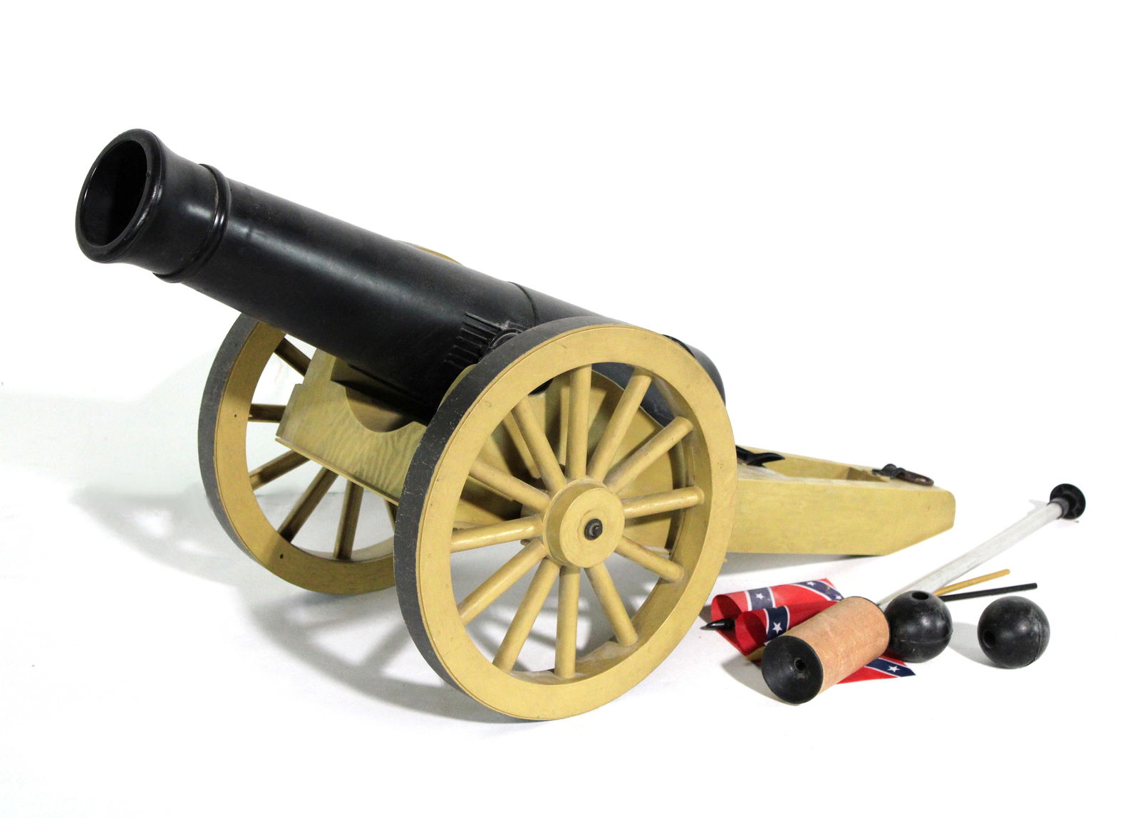 Remco Johnny Reb Toy Cannon, 1960s (1 of 4)