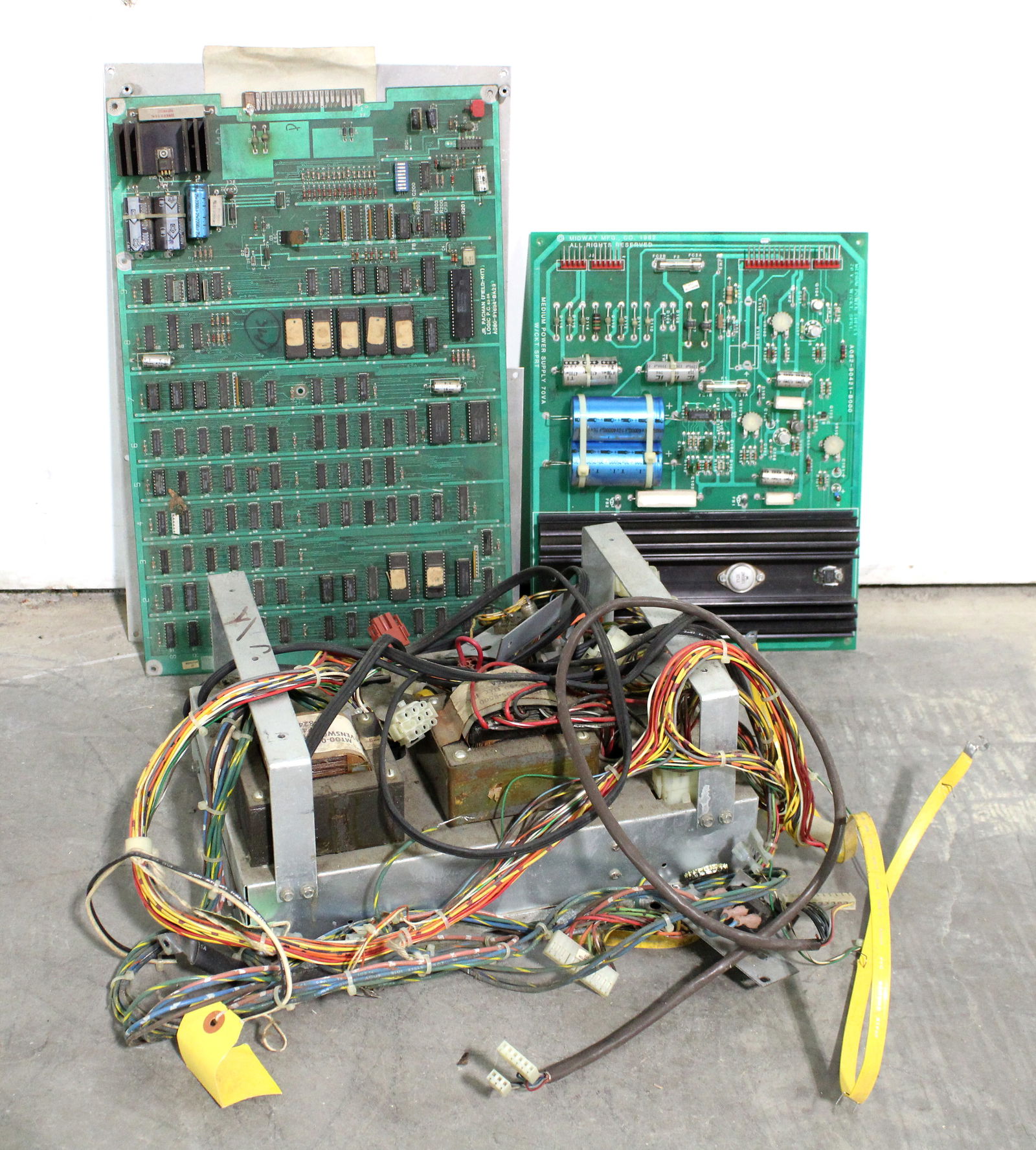 Bally Midway Pac-Man Jr. PCB and Powersupply (1 of 2)