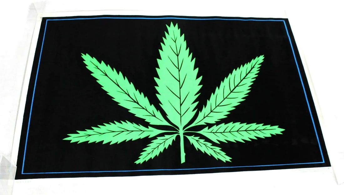 Marijuana Leaf Felt Blacklight Poster, #928 Funky Enterprises 1960s (1 of 2)