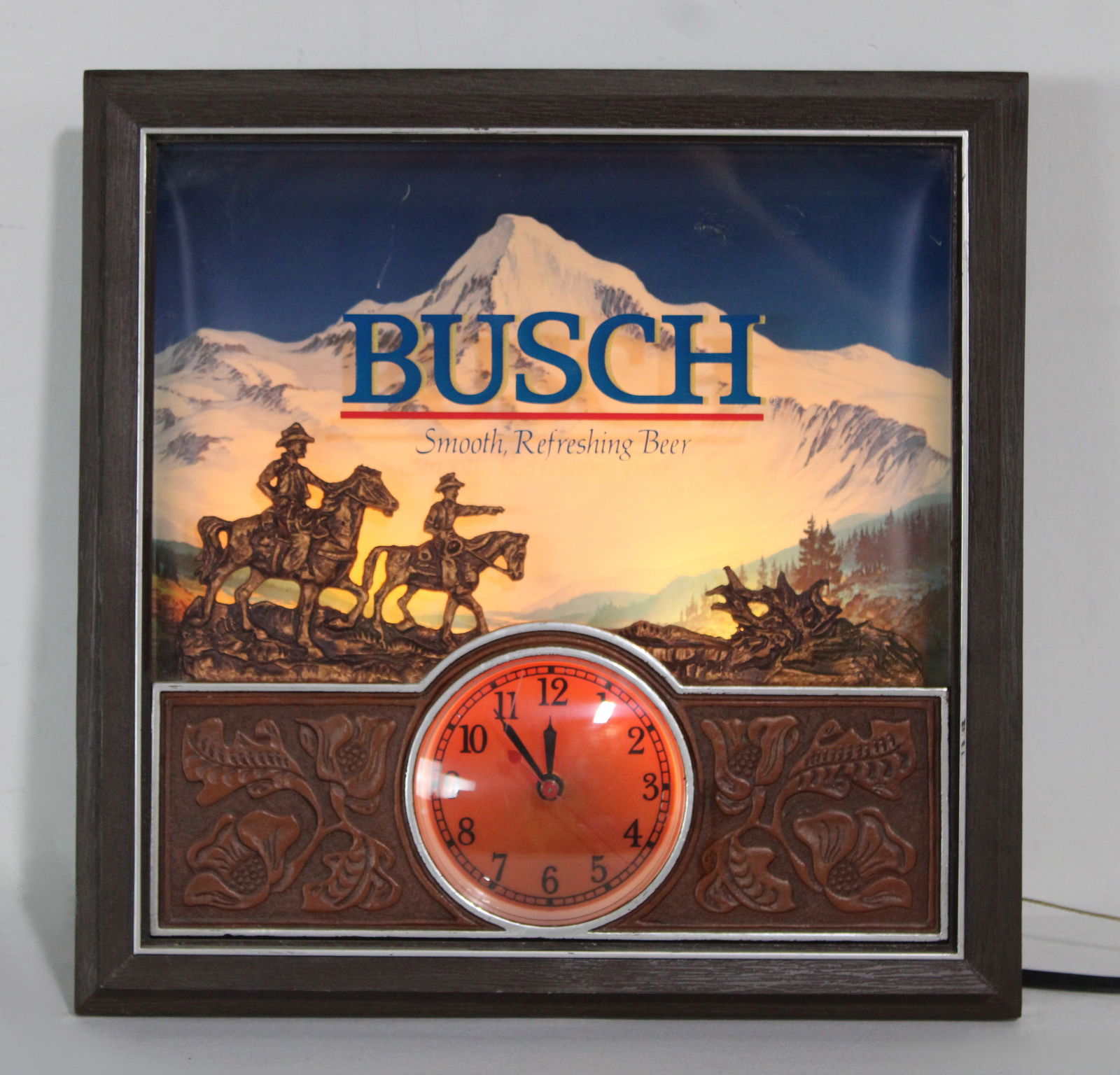 Busch Beer Light Up Clock (1 of 1)