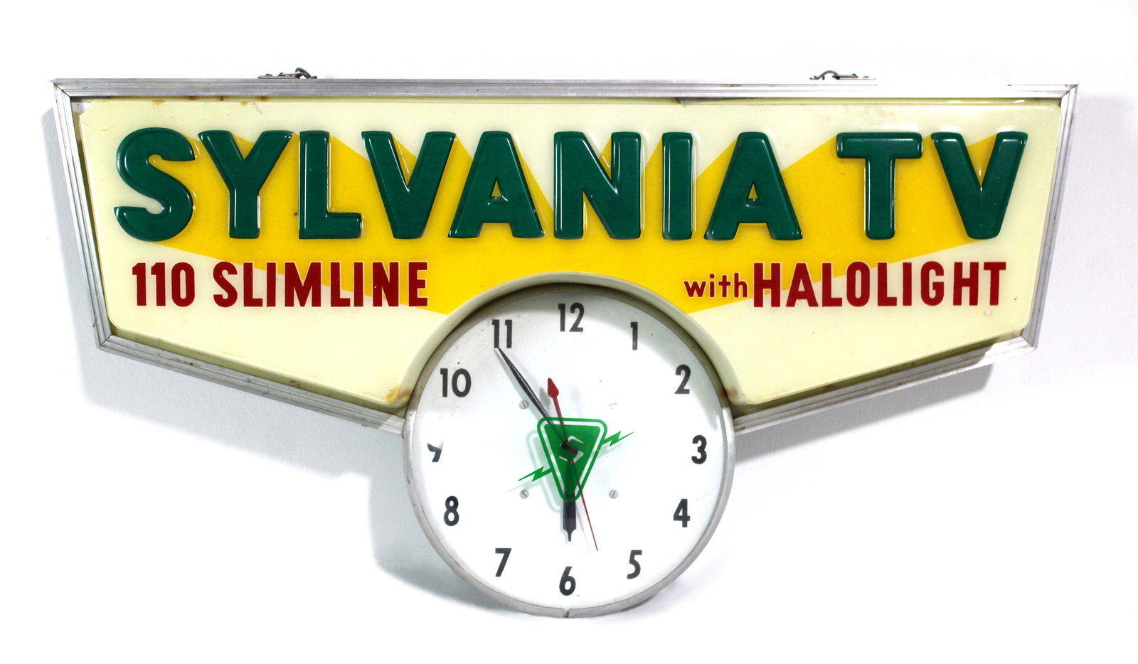 Sylvania TV Light Up with Clock (1 of 4)