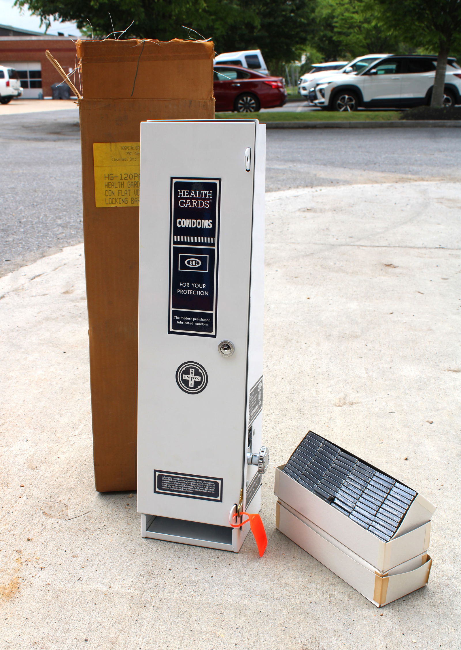 NOS Coin Op Wall Vendor in Box (1 of 2)