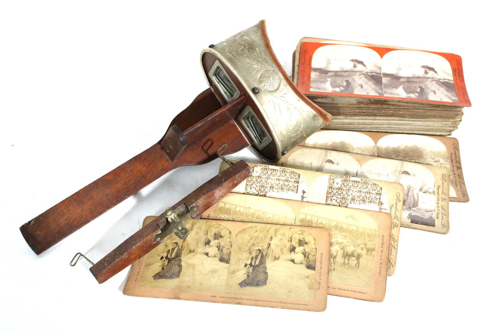 Stereo Viewer with Original Stereoview Cards (1 of 3)
