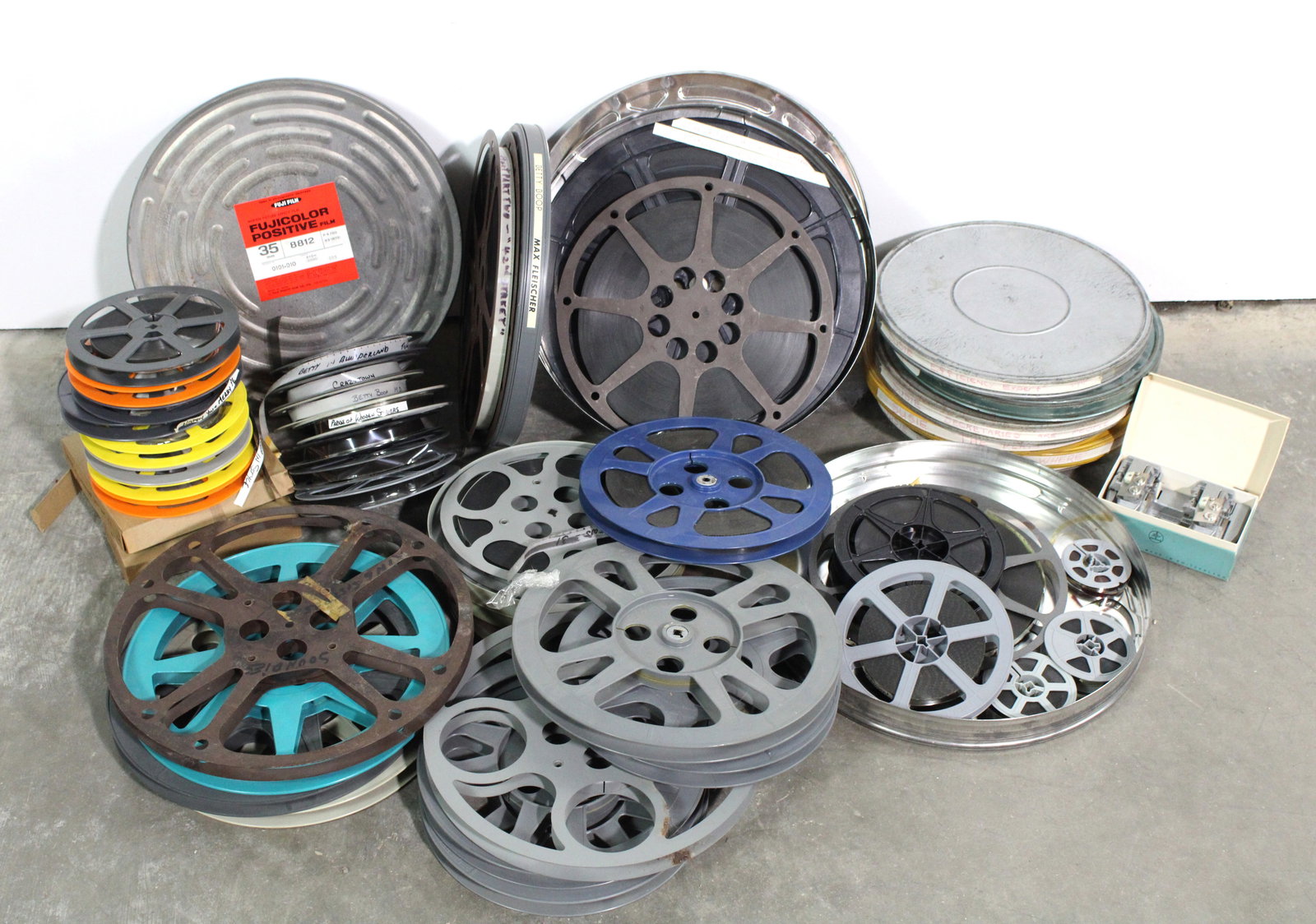 Large Lot of Film Reels incl. Betty Boop, Alfred Hitchcock (1 of 7)