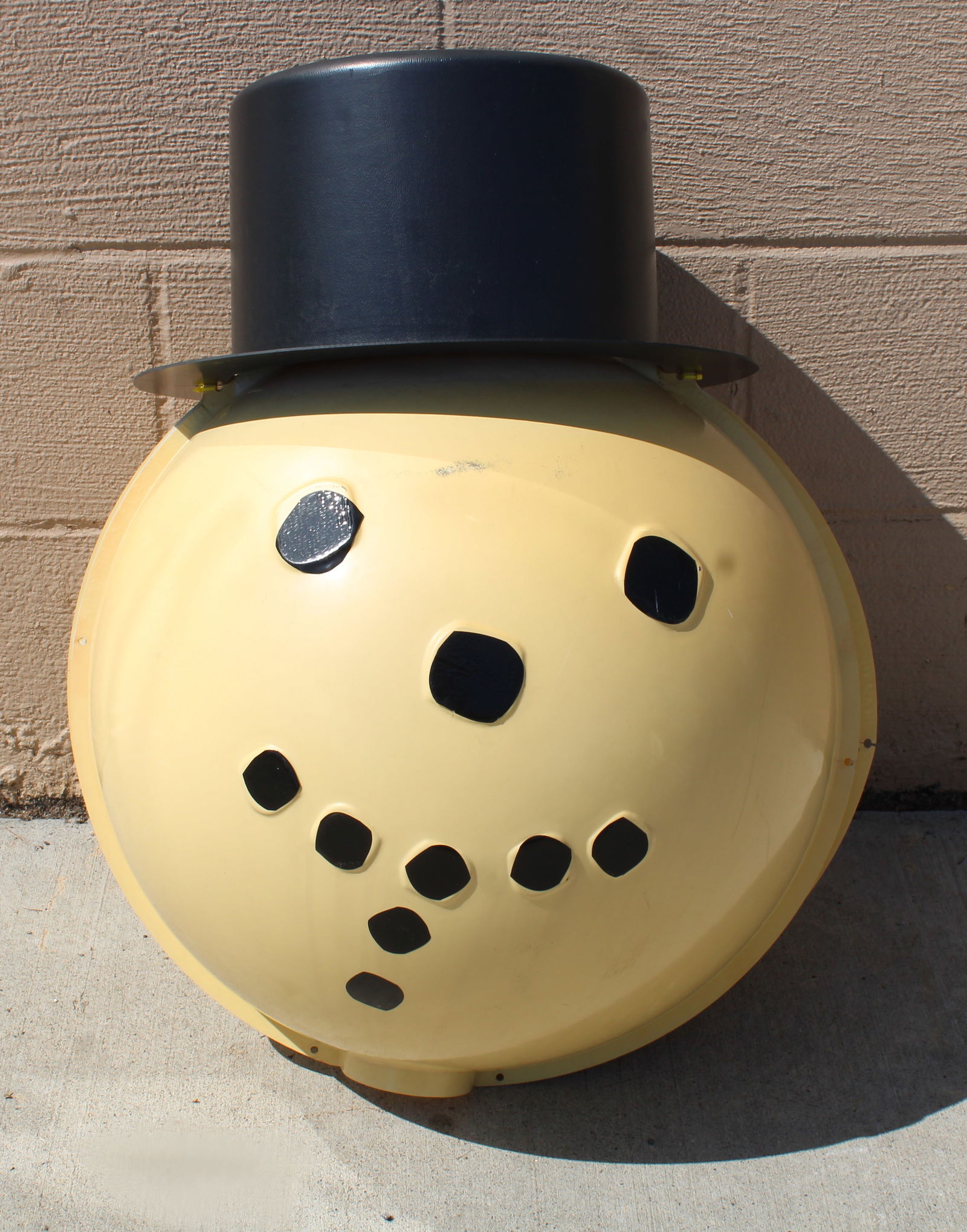 Giant Snowman Head Christmas Light Pole Cover (1 of 2)