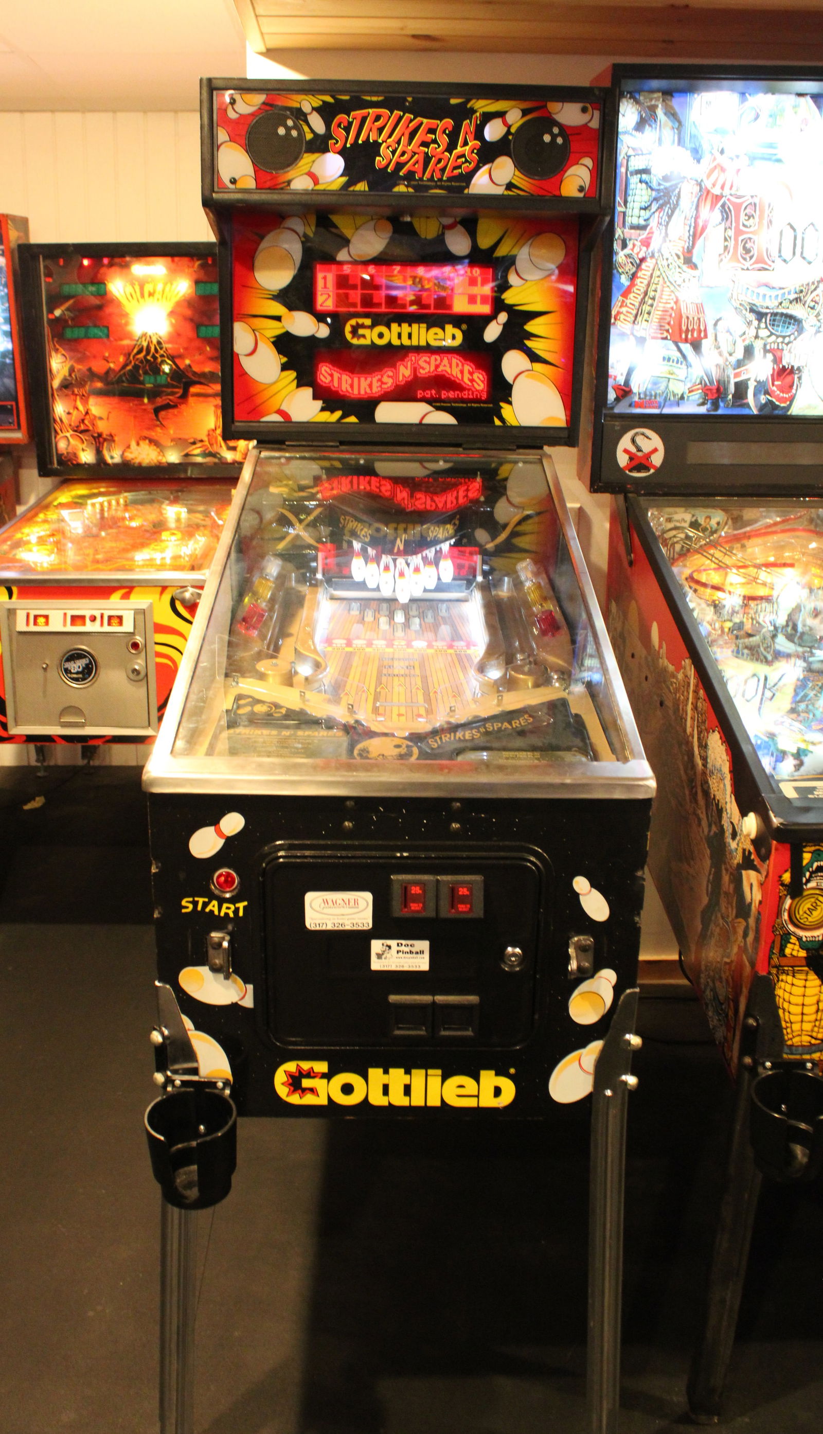 Gottlieb Strikes and Spares Pinball Machine (1 of 5)