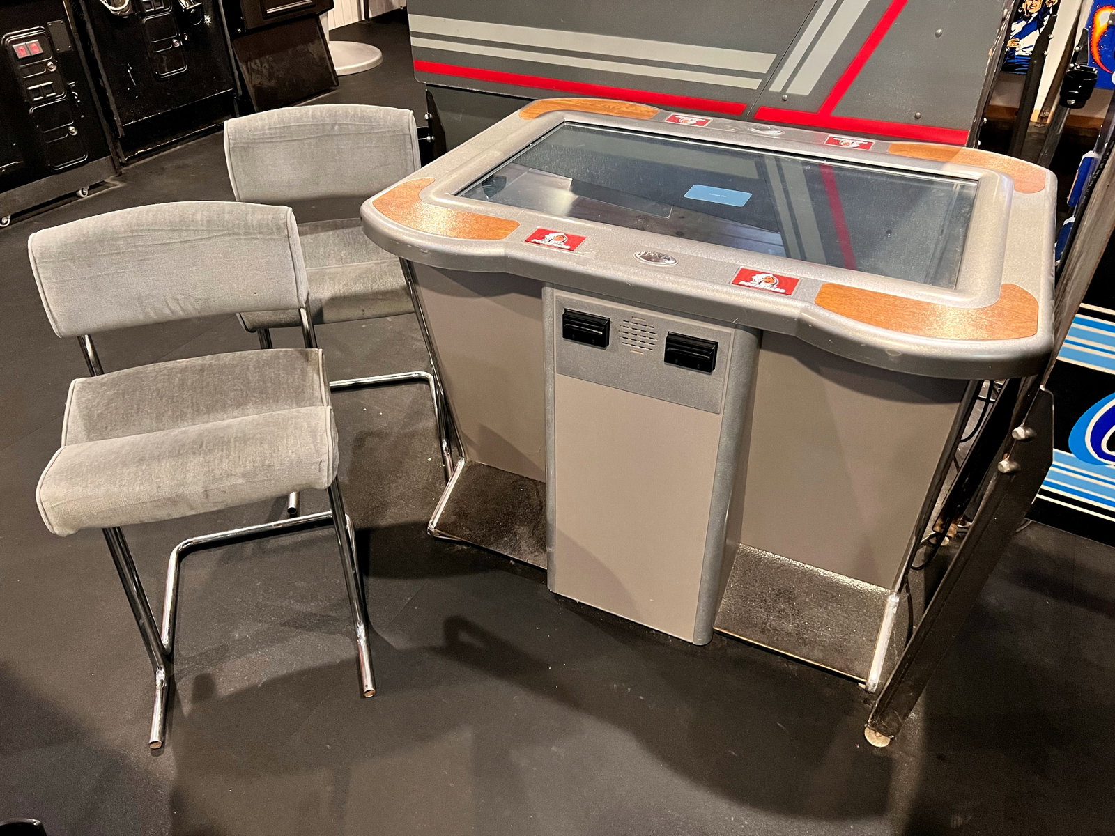 Big Tony's Pokerkard NOVA with Four Chairs: Powers on. Needs new software installed. Monitor good. *This is a remote auction in McHenry, Maryland. Pickup or Third-party shipping is required on all items. A list of suggested shippers can be foun