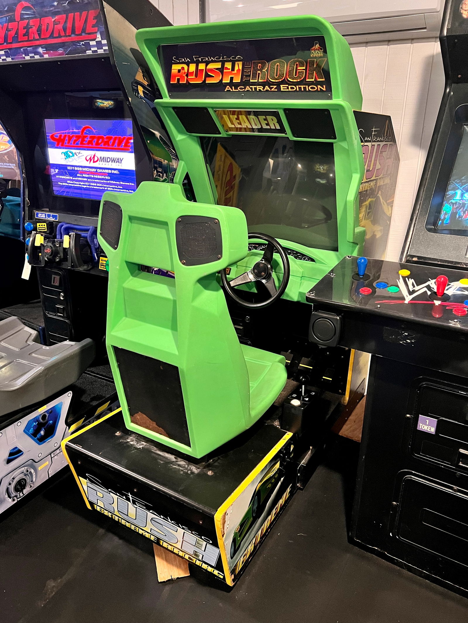 Atari San Francisco Rush the Rock Alcatraz Edition Sit Down Racing Arcade Game (1 of 1)